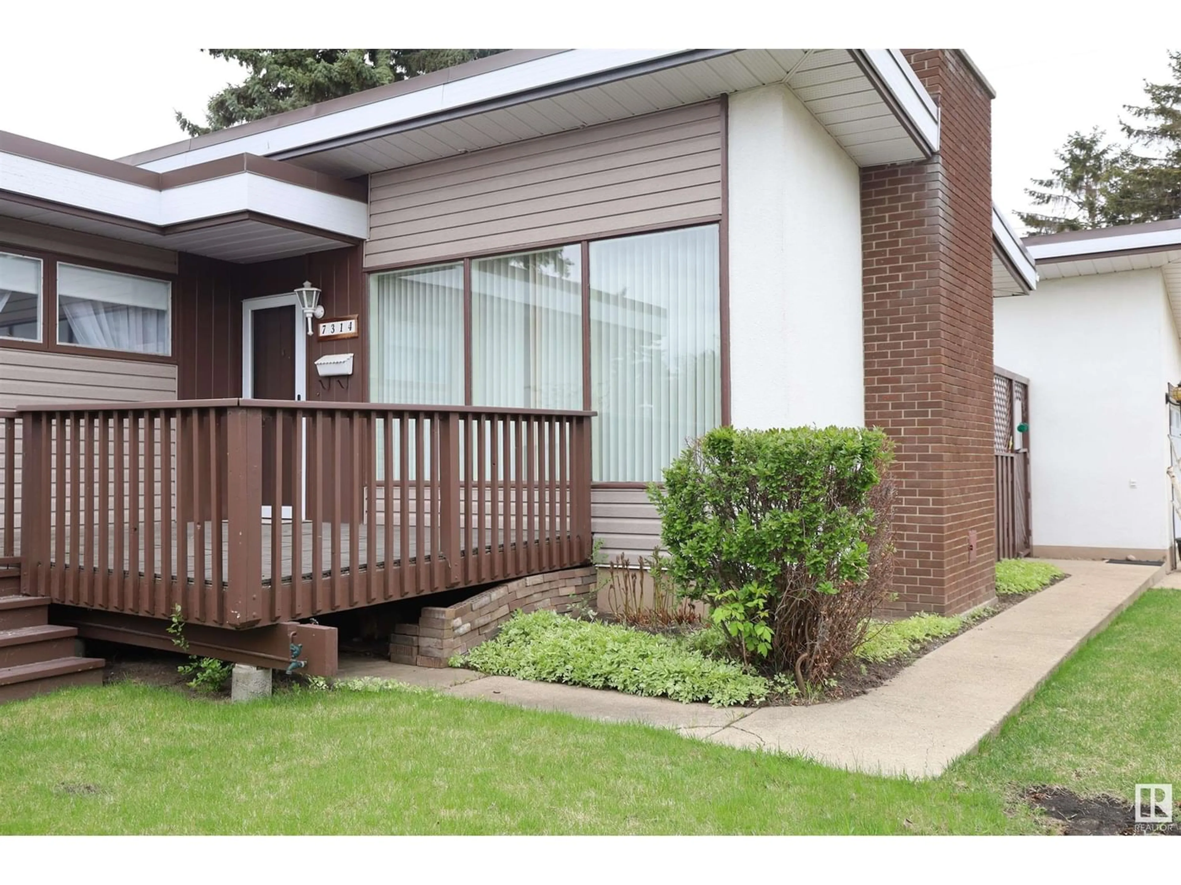 A pic from exterior of the house or condo for 7314 154A ST NW, Edmonton Alberta T5R1V1