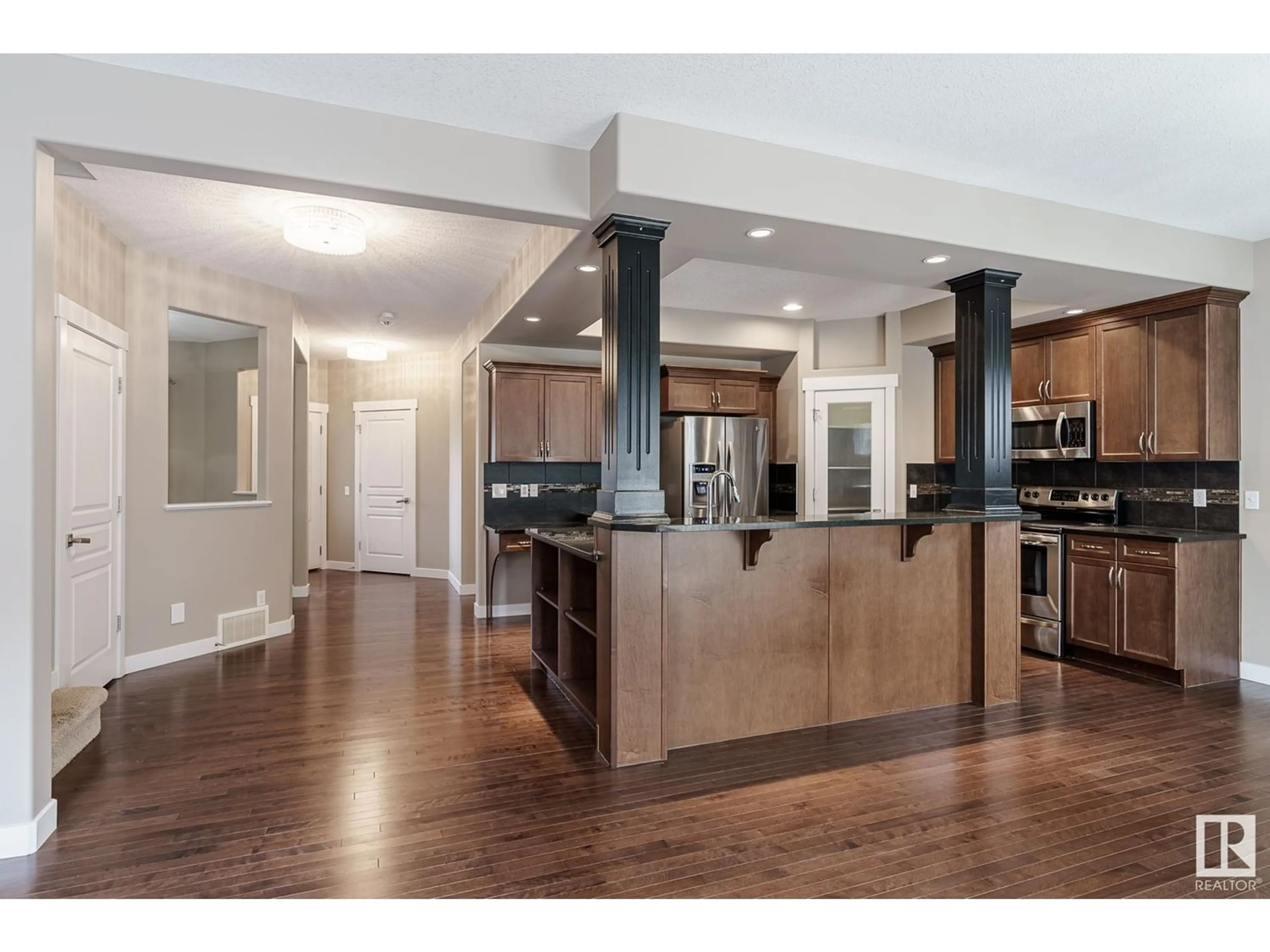 Contemporary kitchen for 130 Campbell DR, Sherwood Park Alberta T8H0L4