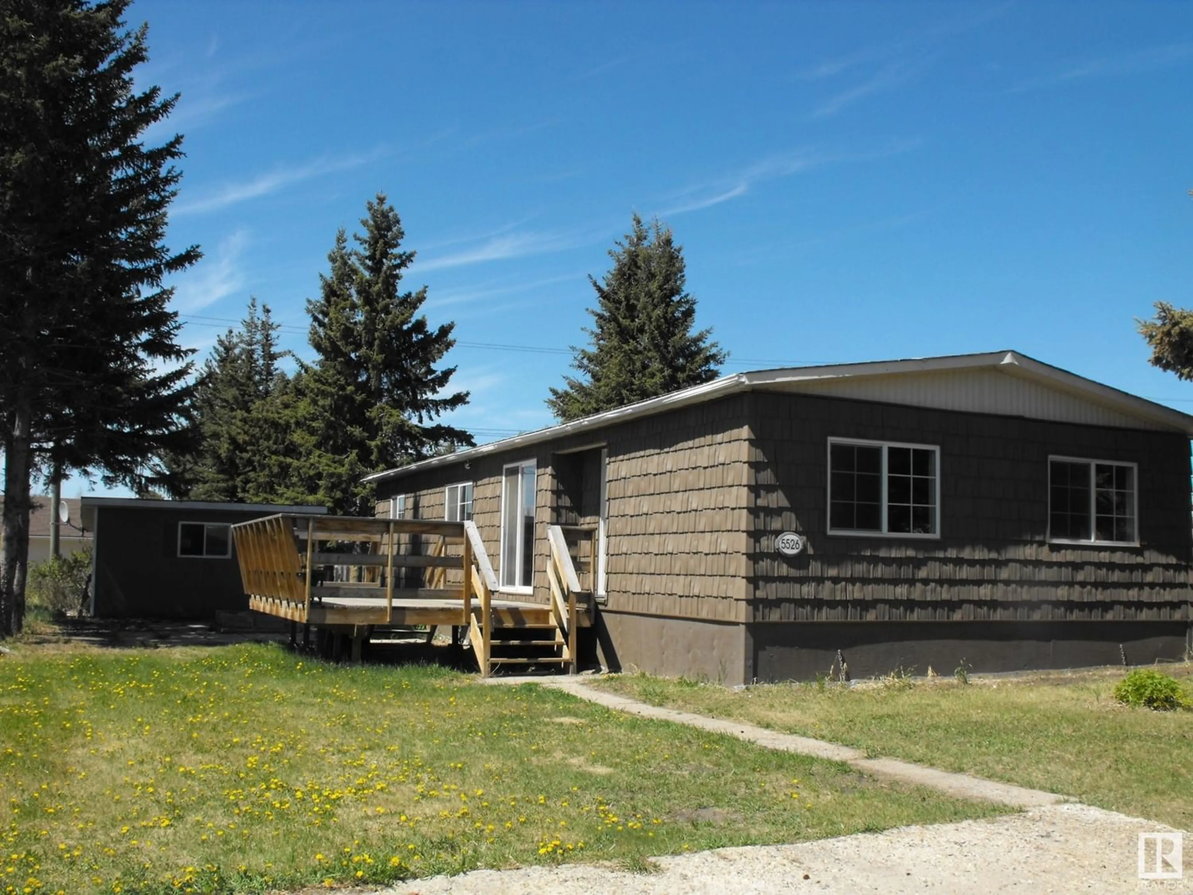 A pic from exterior of the house or condo for 5526 49 ST, Elk Point Alberta T0A1A0