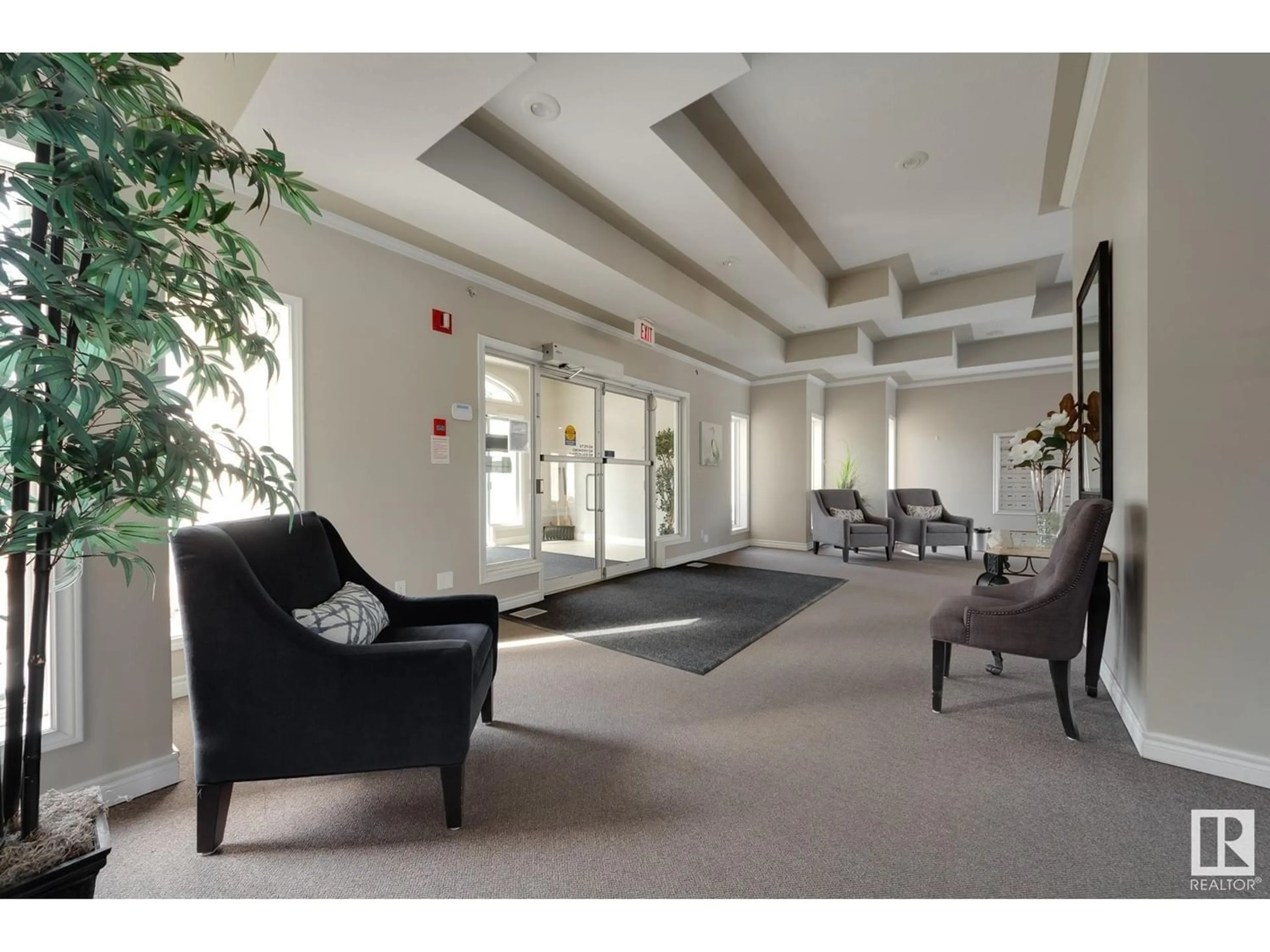 Indoor lobby for #215 9535 176 ST NW, Edmonton Alberta T5T6C8