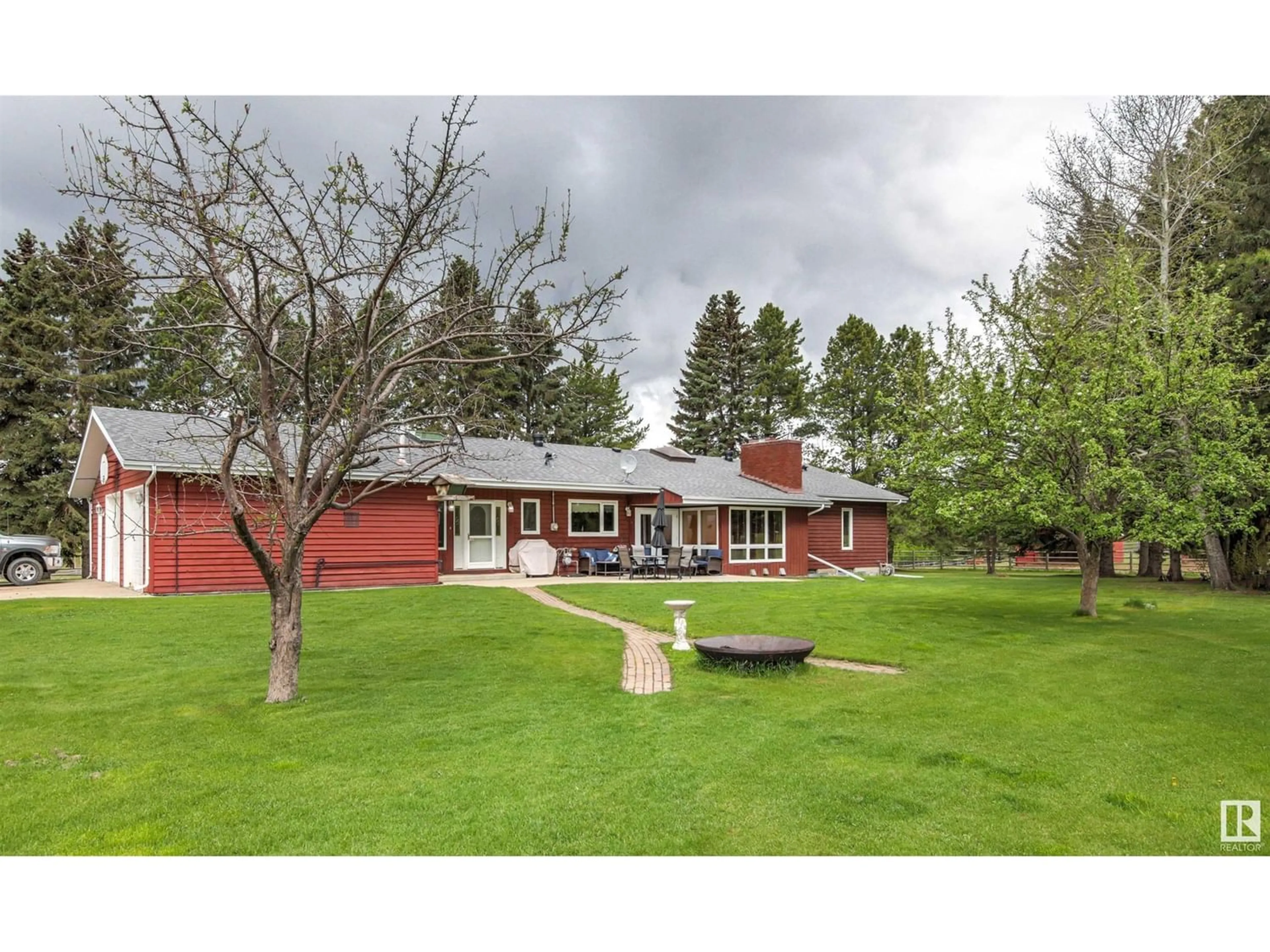 Frontside or backside of a home for #108 53123 RGE RD 21, Rural Parkland County Alberta T7Y2G9