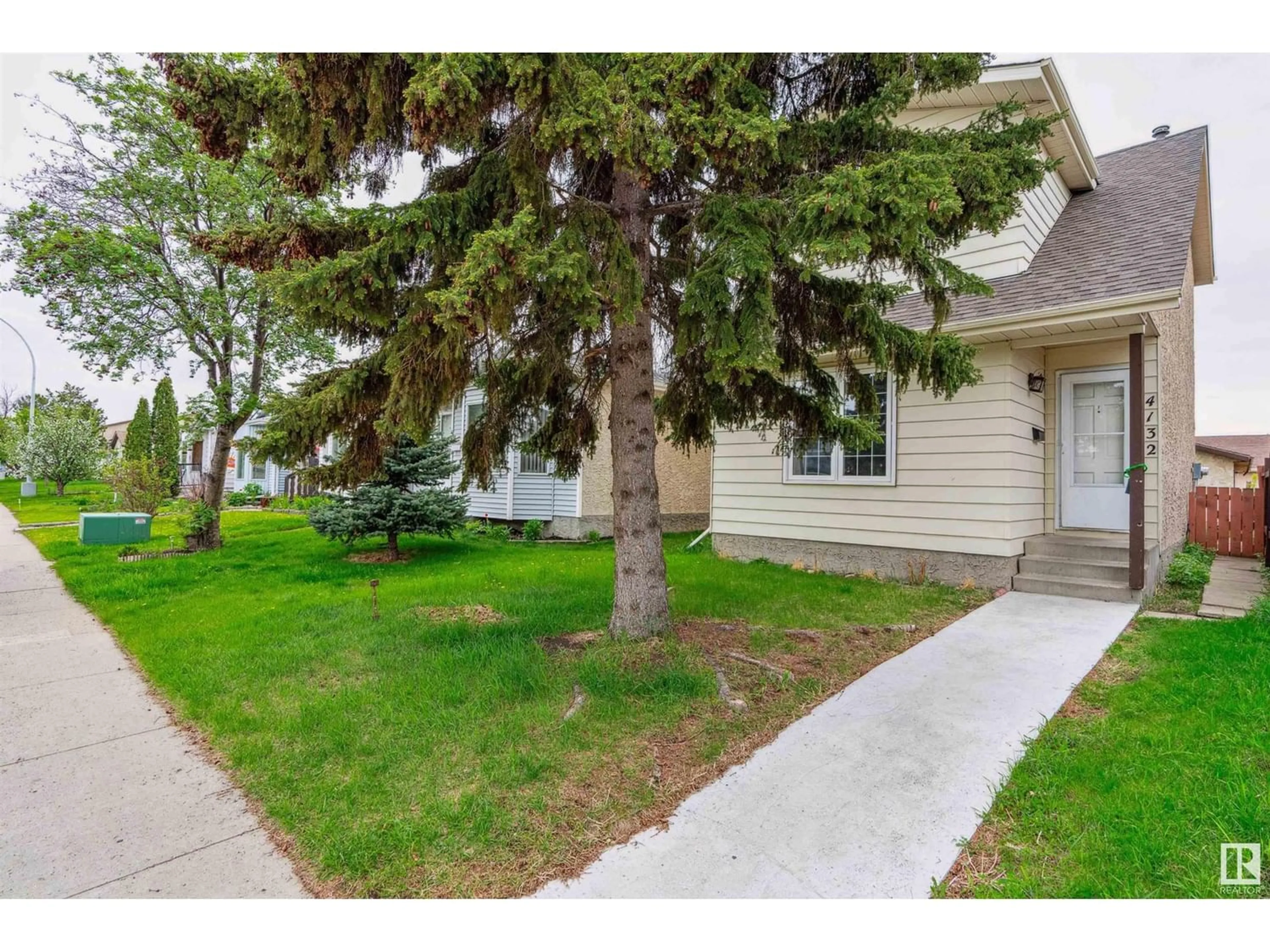 A pic from exterior of the house or condo for 4132 36 ST NW, Edmonton Alberta T6L5M6