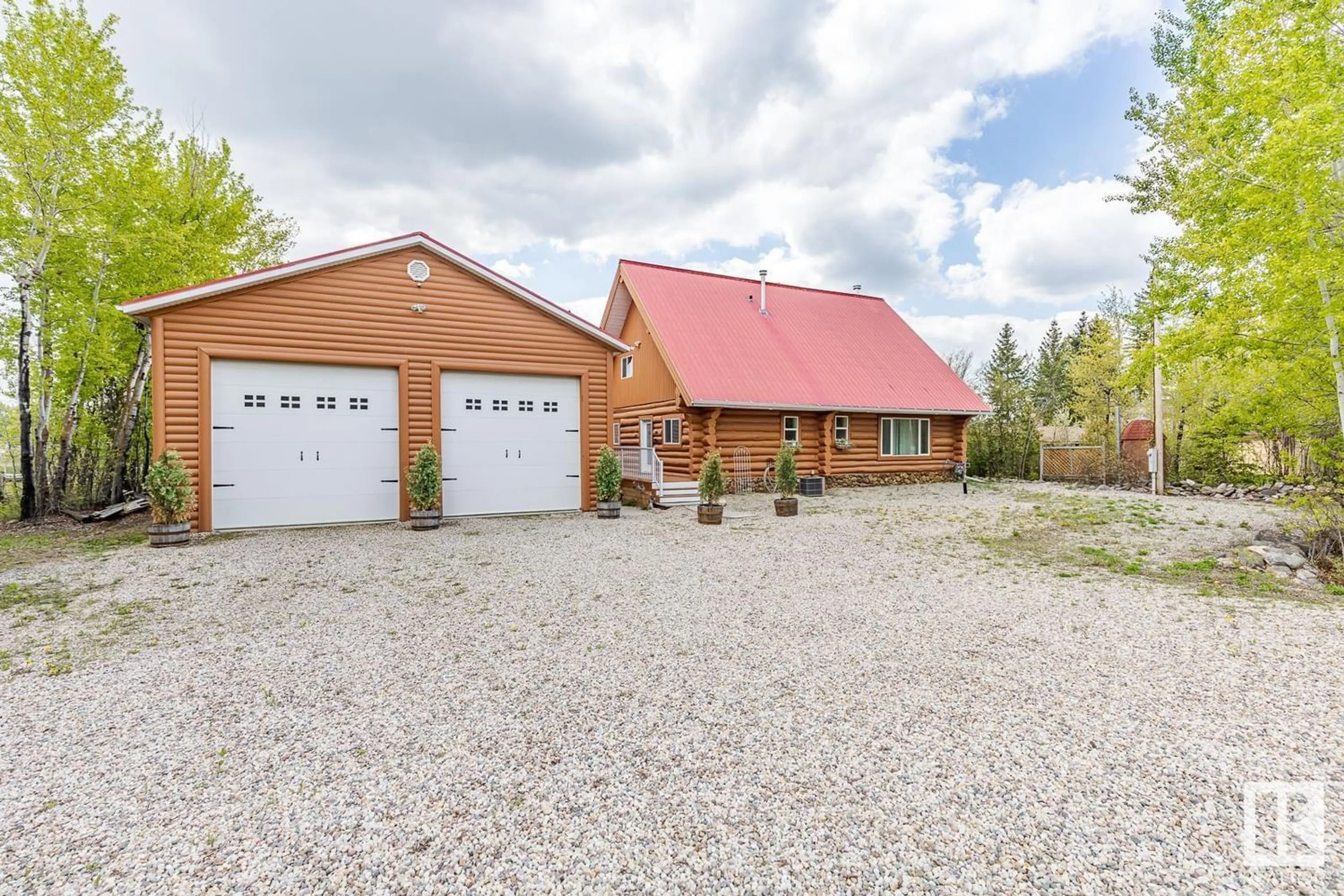 Outside view for 3011A TWP 574, Rural Barrhead County Alberta T0E1A0