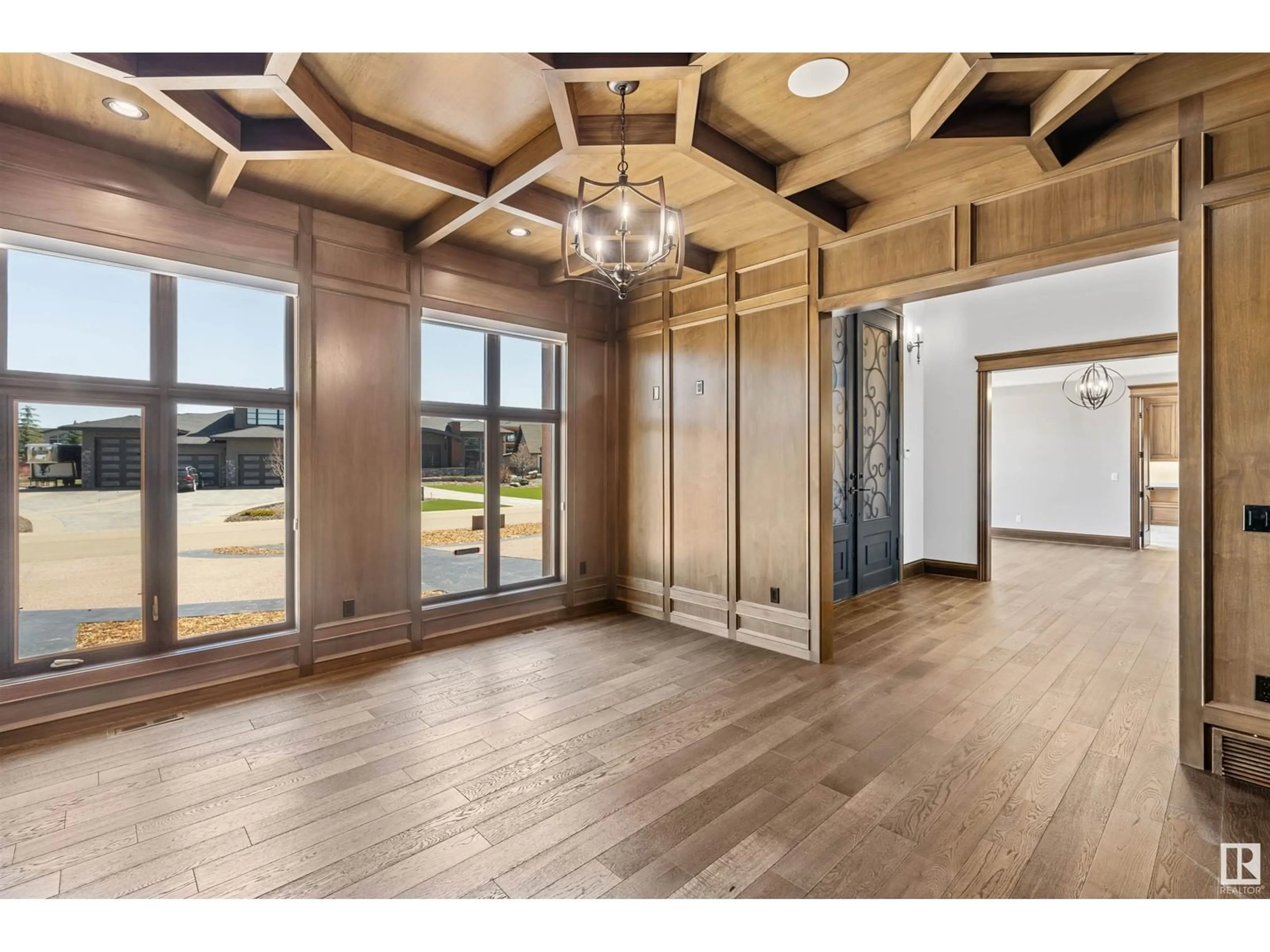 Indoor foyer for 25122 - 205 STURGEON RD, Rural Sturgeon County Alberta T8T1S6