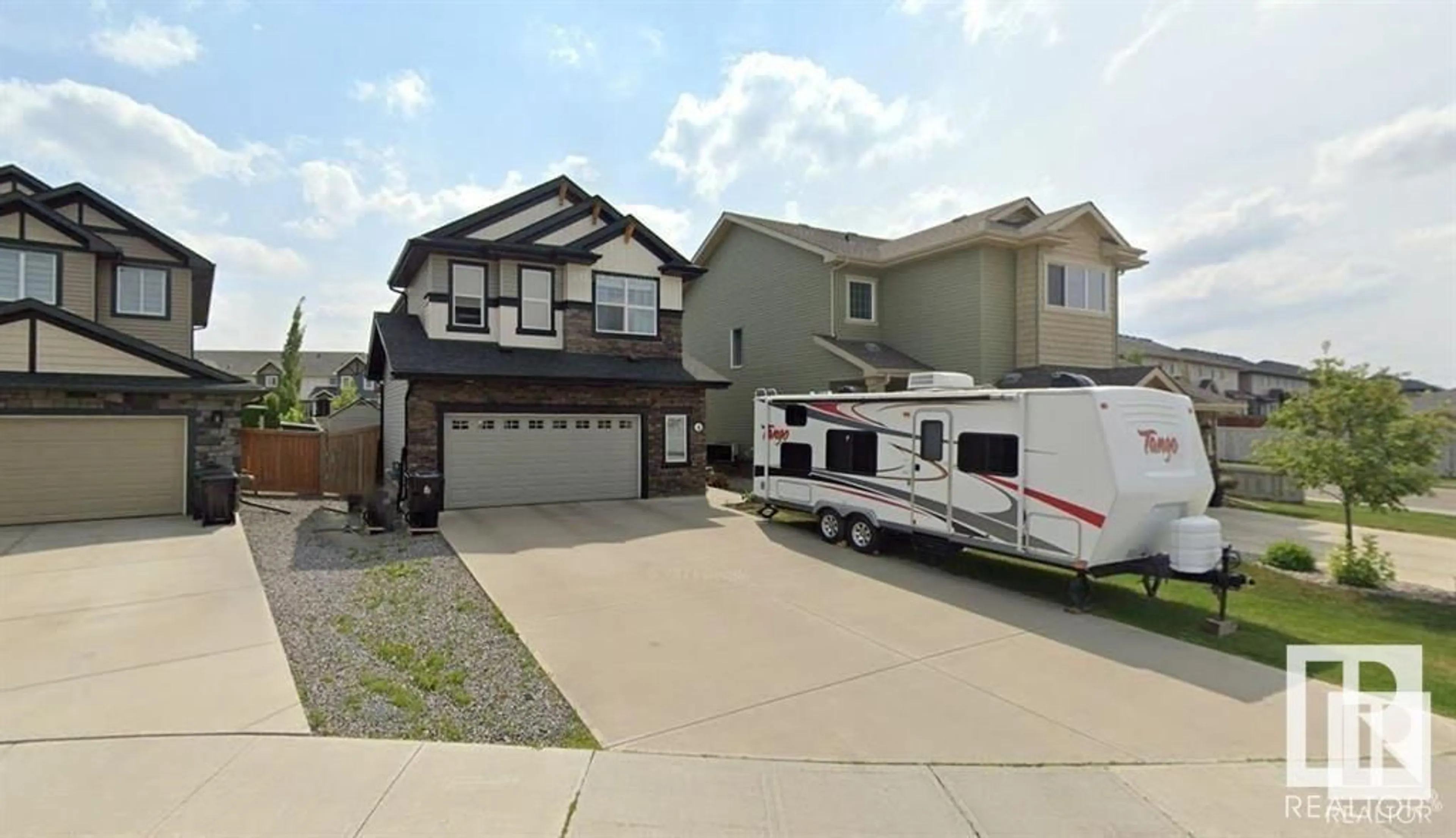 Frontside or backside of a home for 4 MEADOWLAND GD, Spruce Grove Alberta T7X0N3