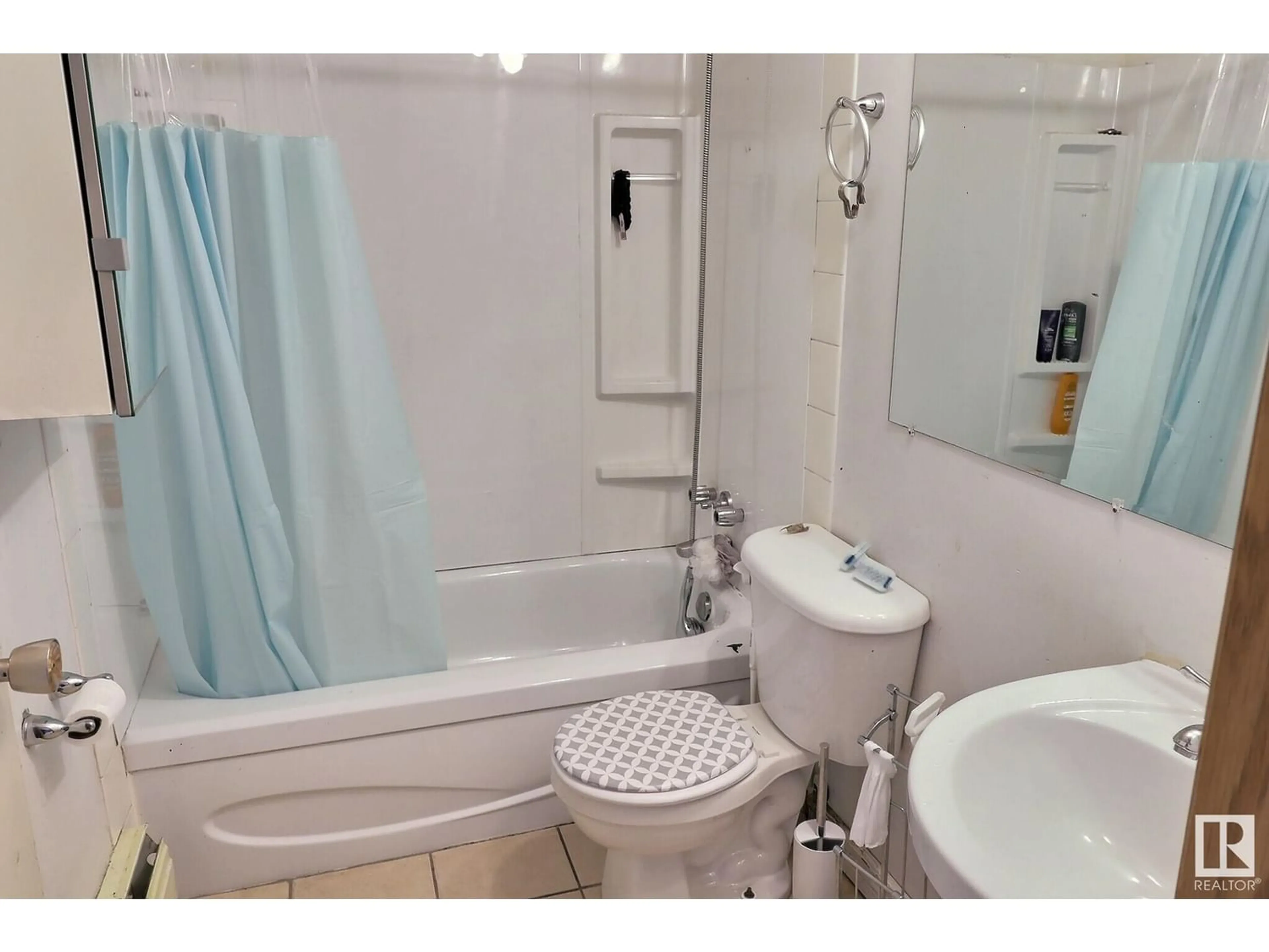 Standard bathroom, not visible floor for #701 12831 66 ST NW, Edmonton Alberta T5C0A4