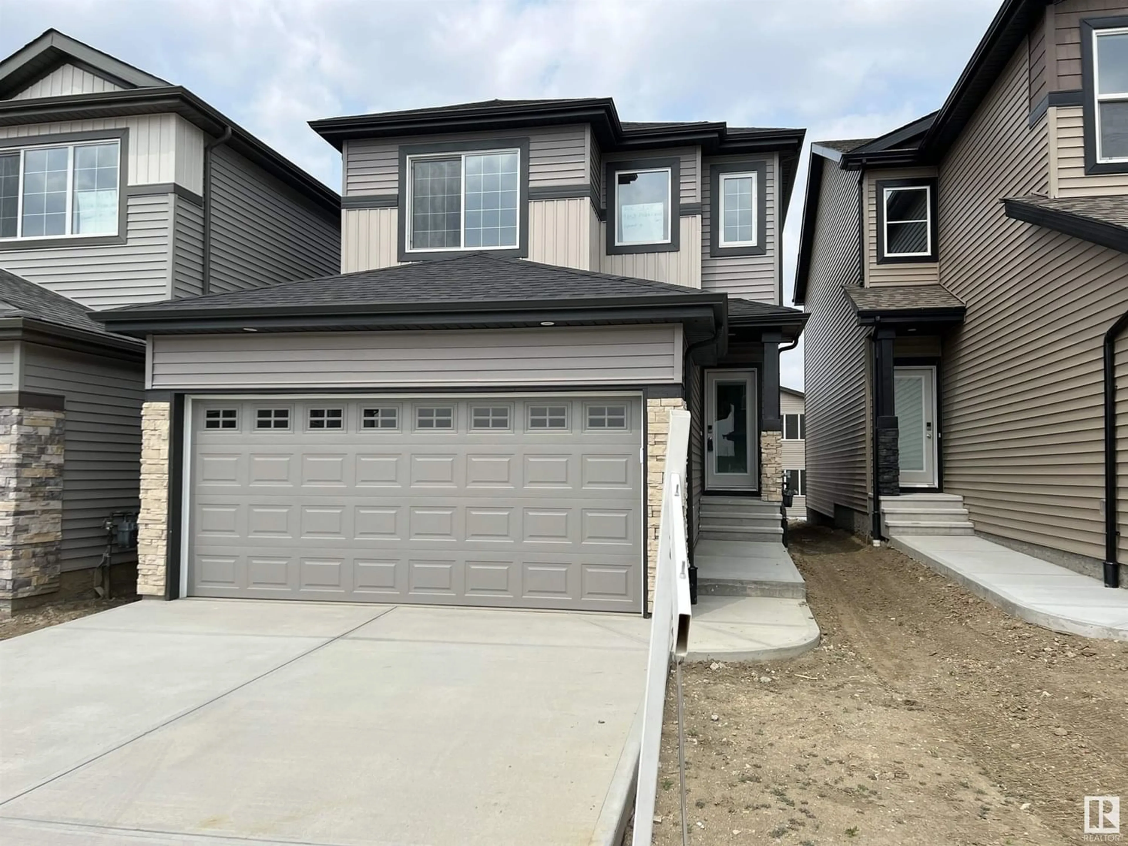Frontside or backside of a home for 9452 PEAR CR SW, Edmonton Alberta T6X2Z6