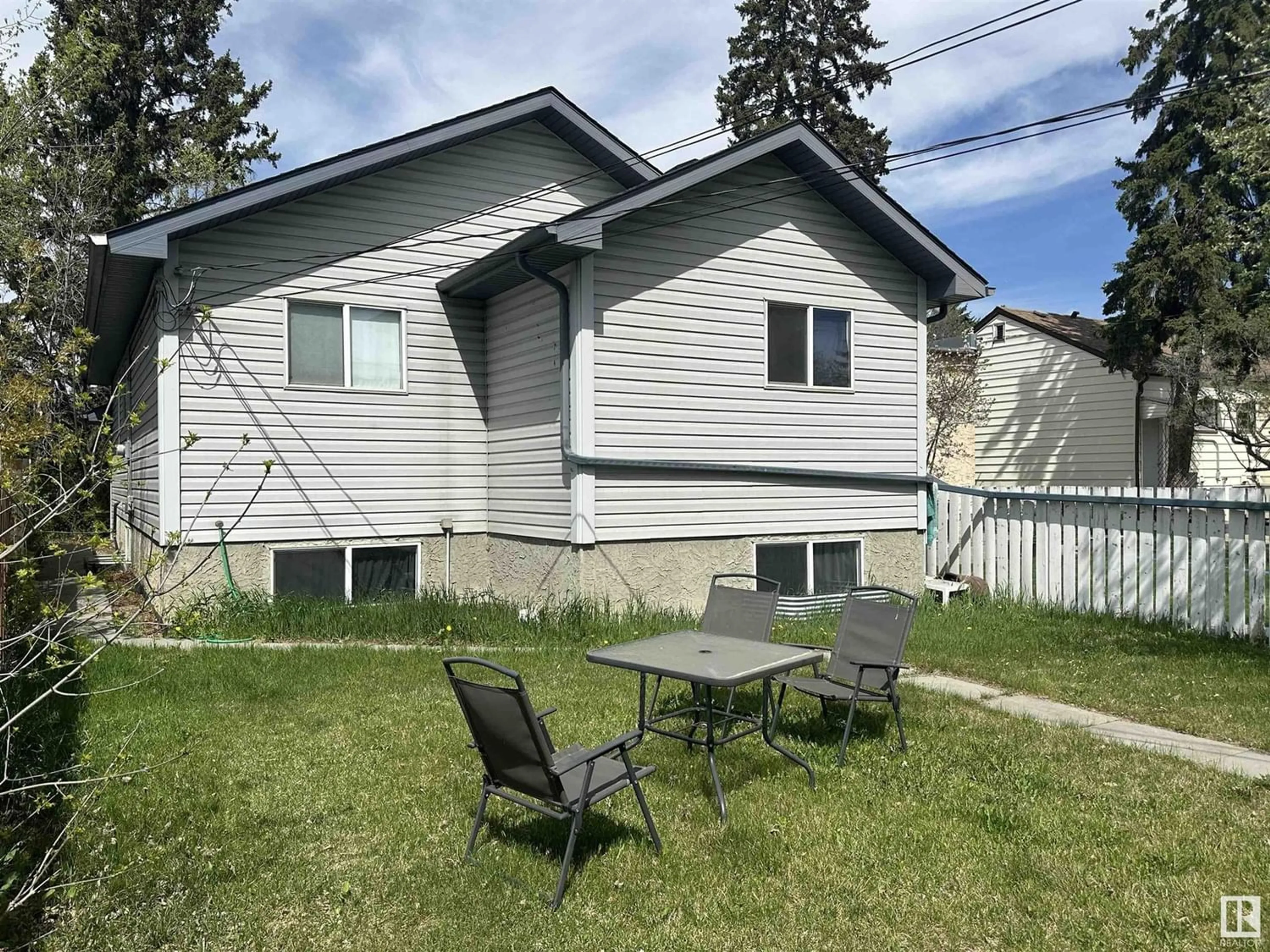 Frontside or backside of a home for 10757 74 AV NW NW, Edmonton Alberta T6E1G7