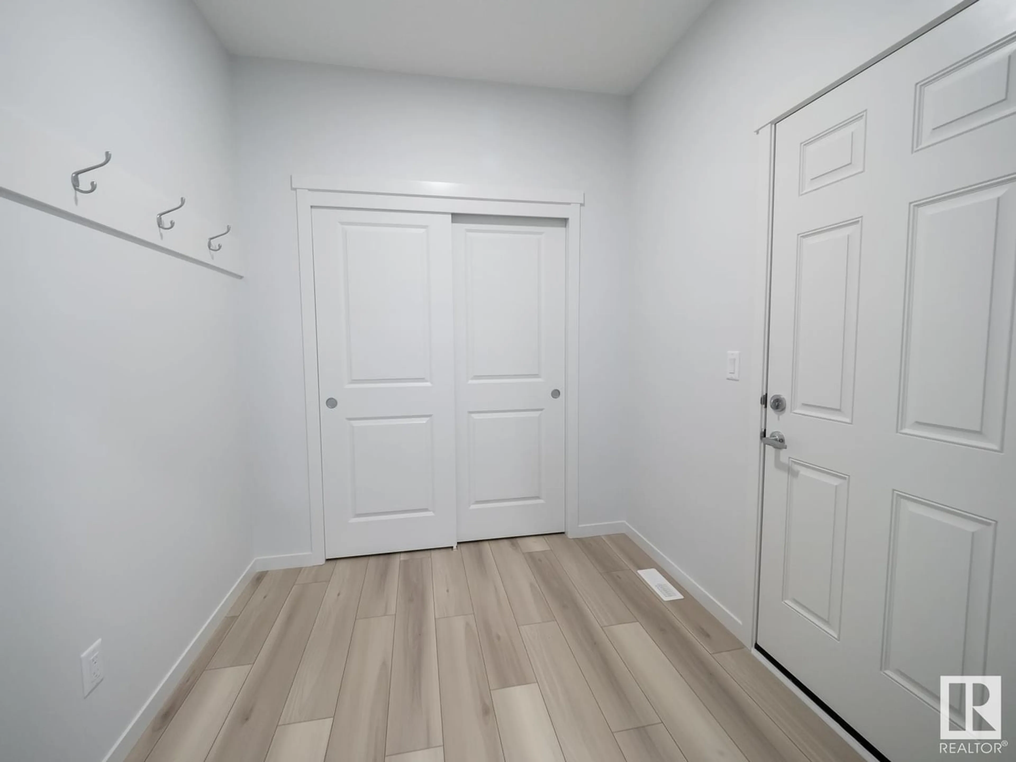 A pic of a room for 22830 93 A AV NW, Edmonton Alberta T5T3Y2