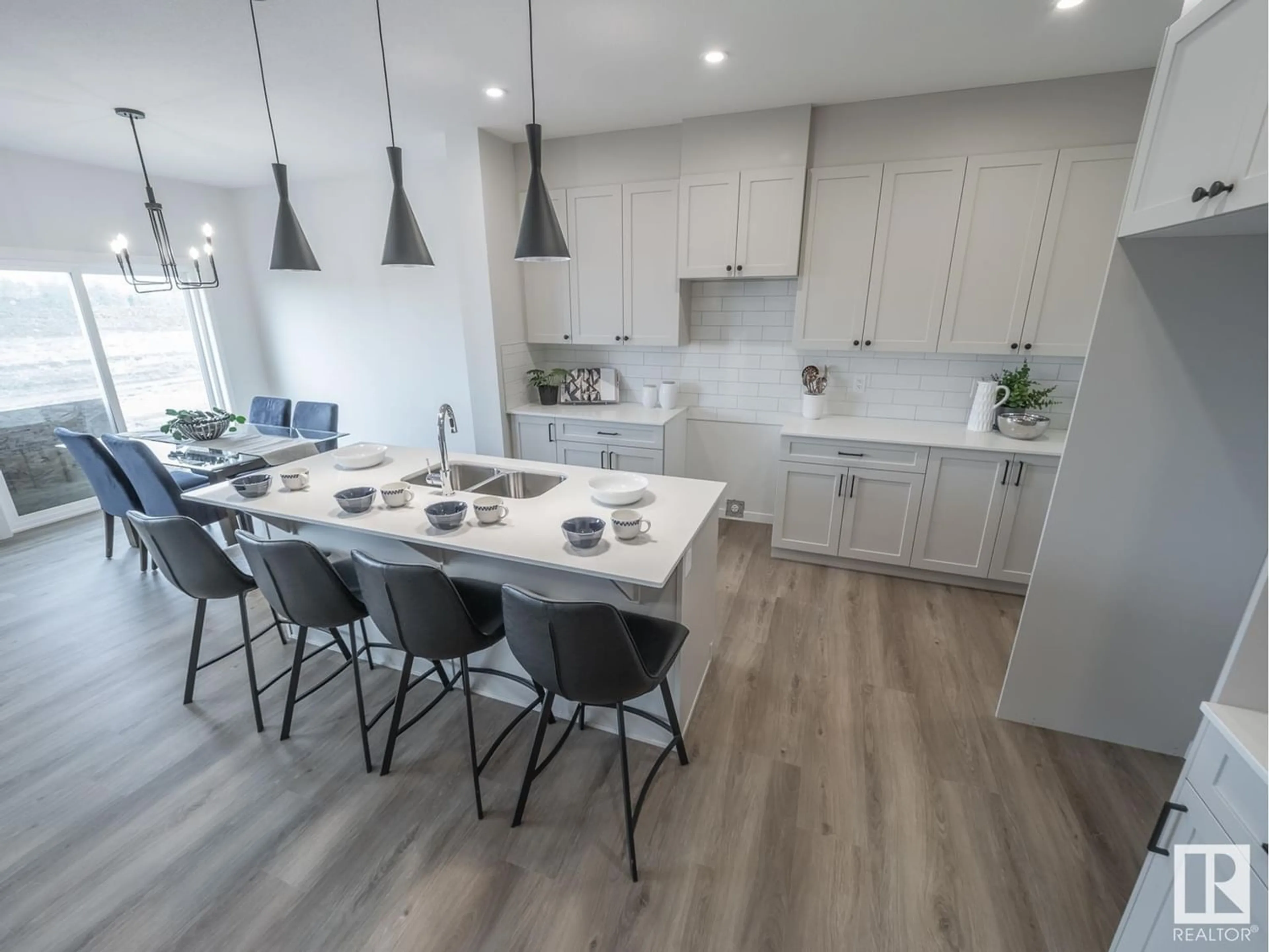 Contemporary kitchen for 17323 3 ST NW, Edmonton Alberta T5Y4G8
