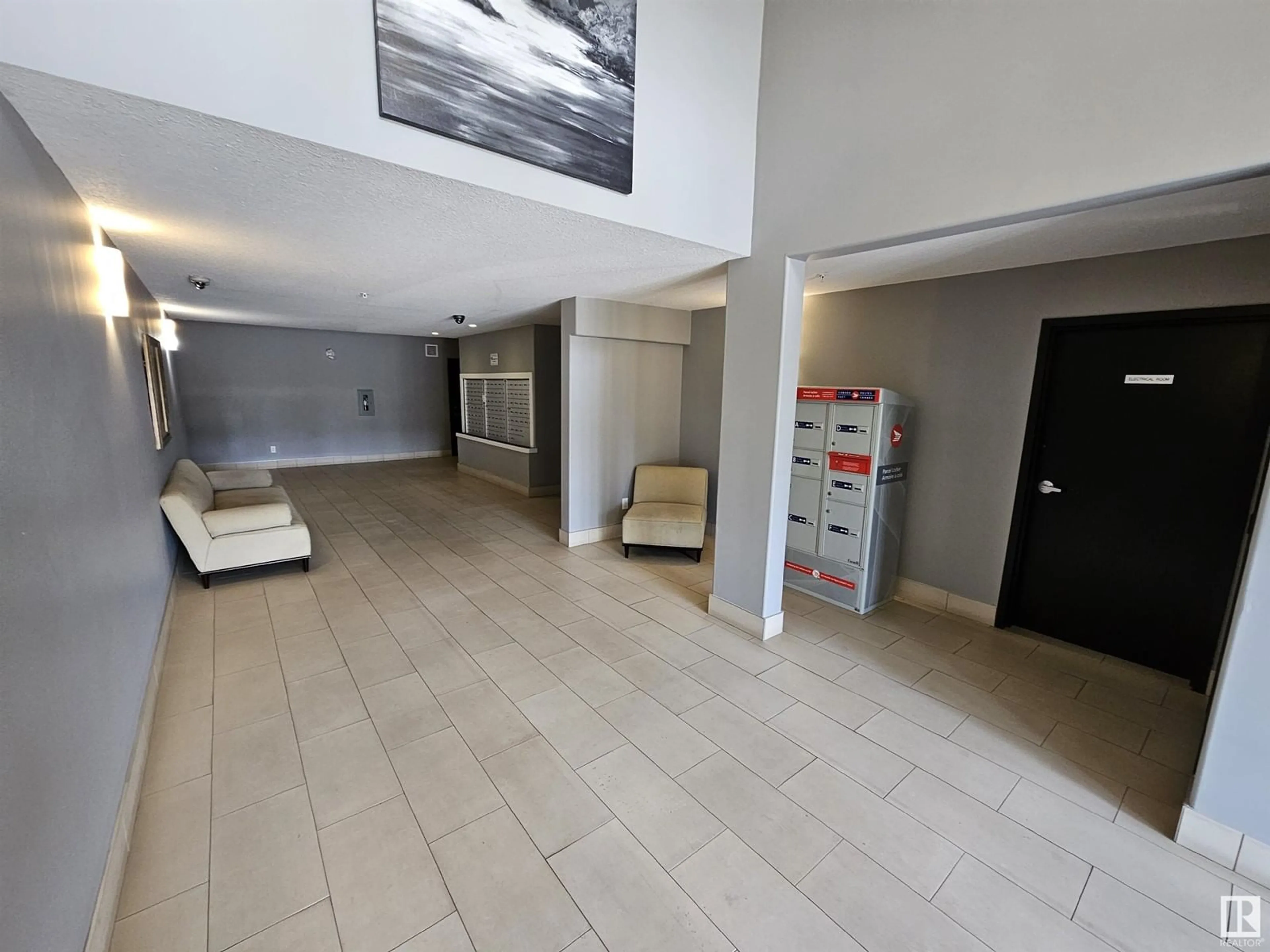 Indoor lobby for #122 14808 125 ST NW, Edmonton Alberta T5X0G1