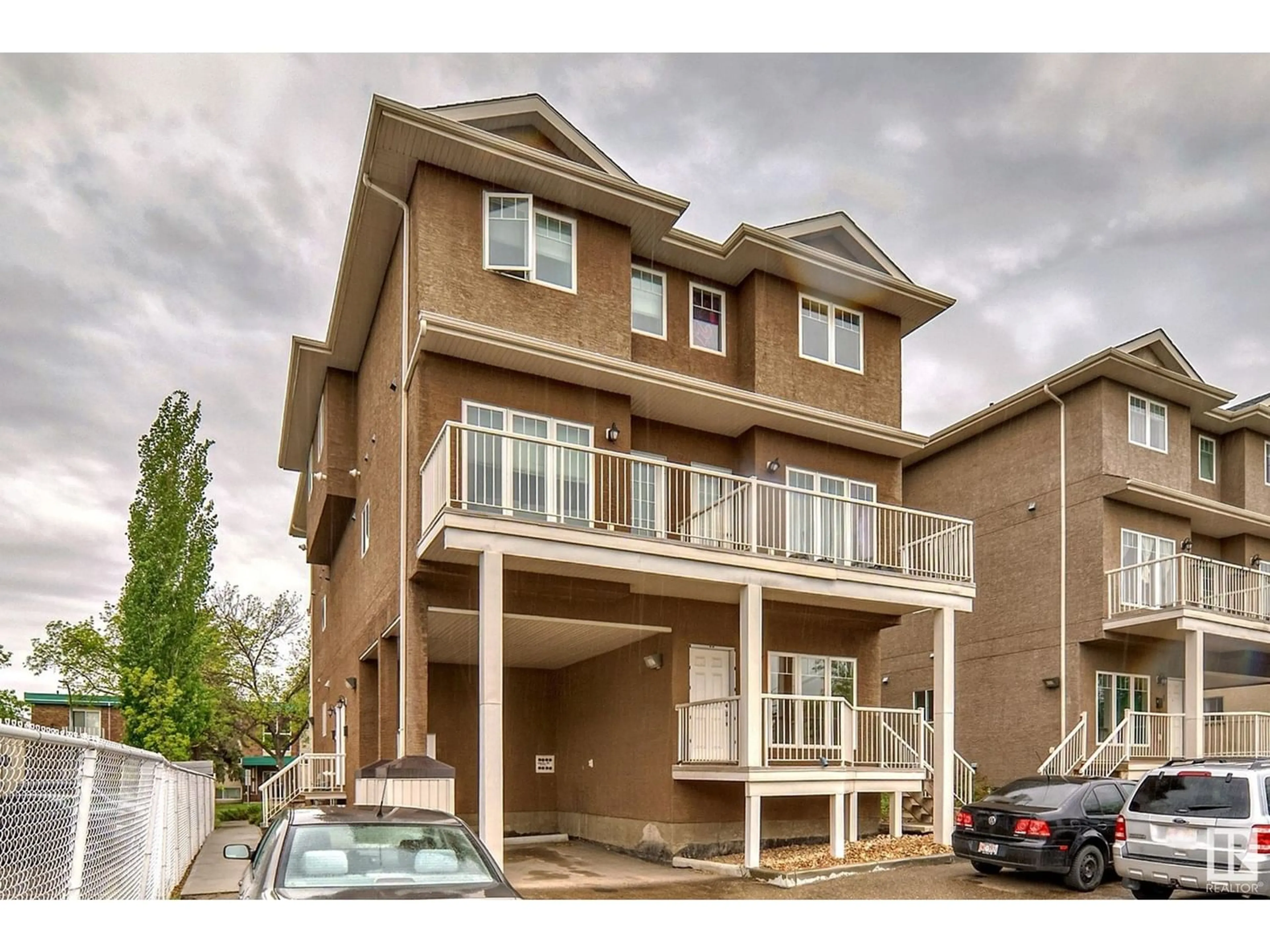 A pic from exterior of the house or condo for #1 11913 103 ST NW, Edmonton Alberta T5G2R2