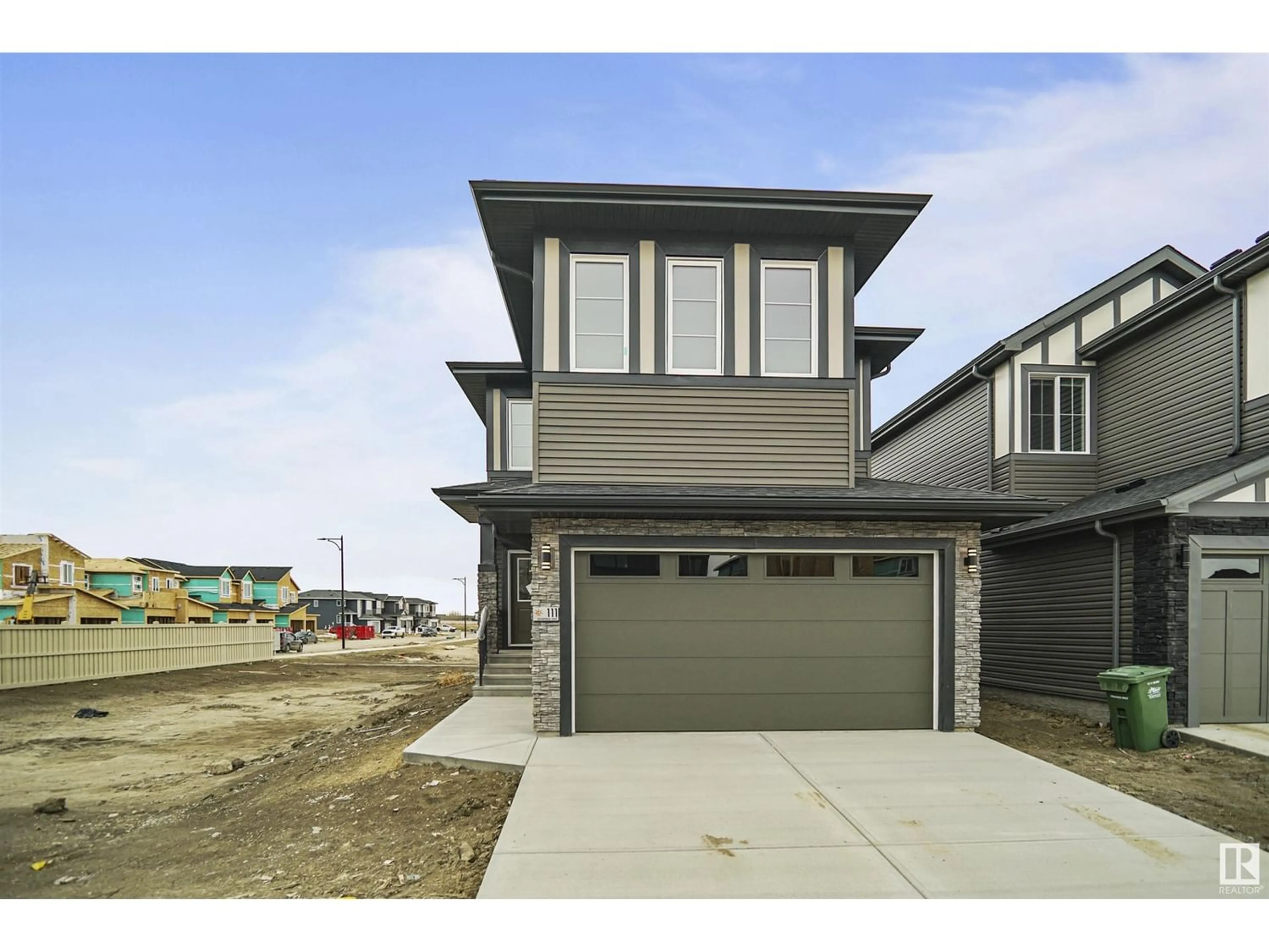 A pic from exterior of the house or condo for 111 Edgefield WY, St. Albert Alberta T8N7Z9