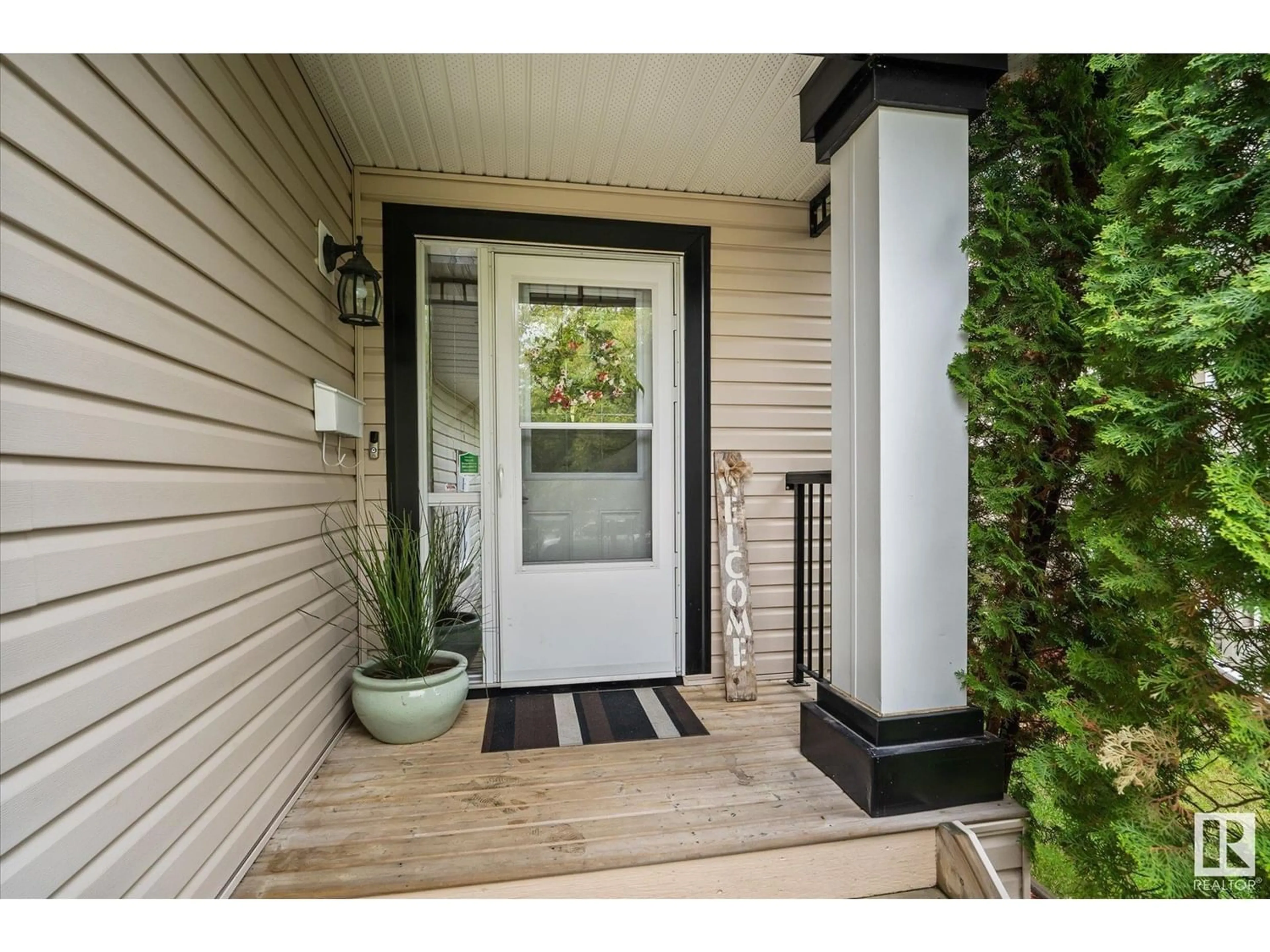 Indoor entryway for 80 RUE MONETTE, Beaumont Alberta T4X1T2