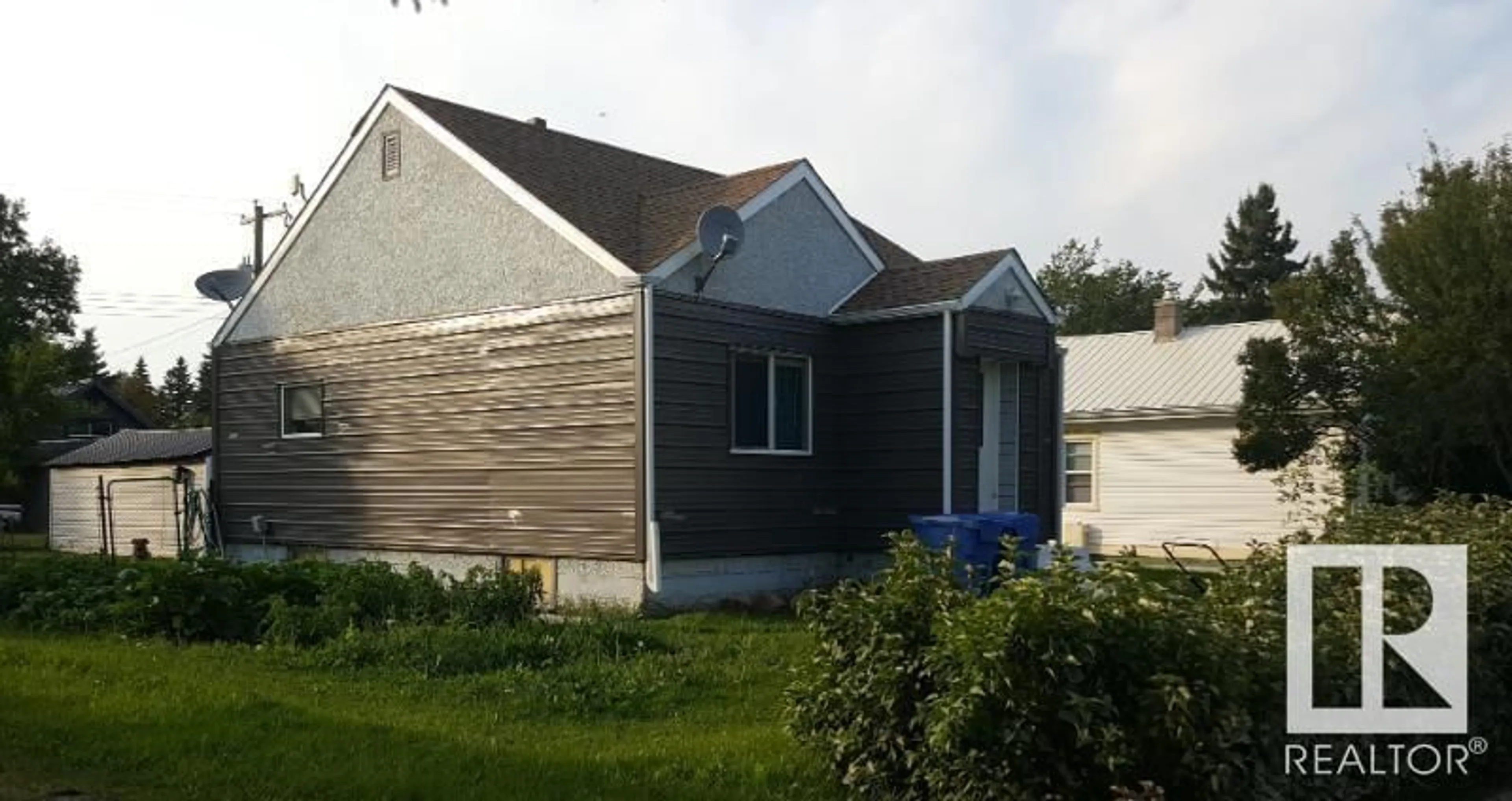 Frontside or backside of a home for 5218 50a STREET, Willingdon Alberta T0B4R0