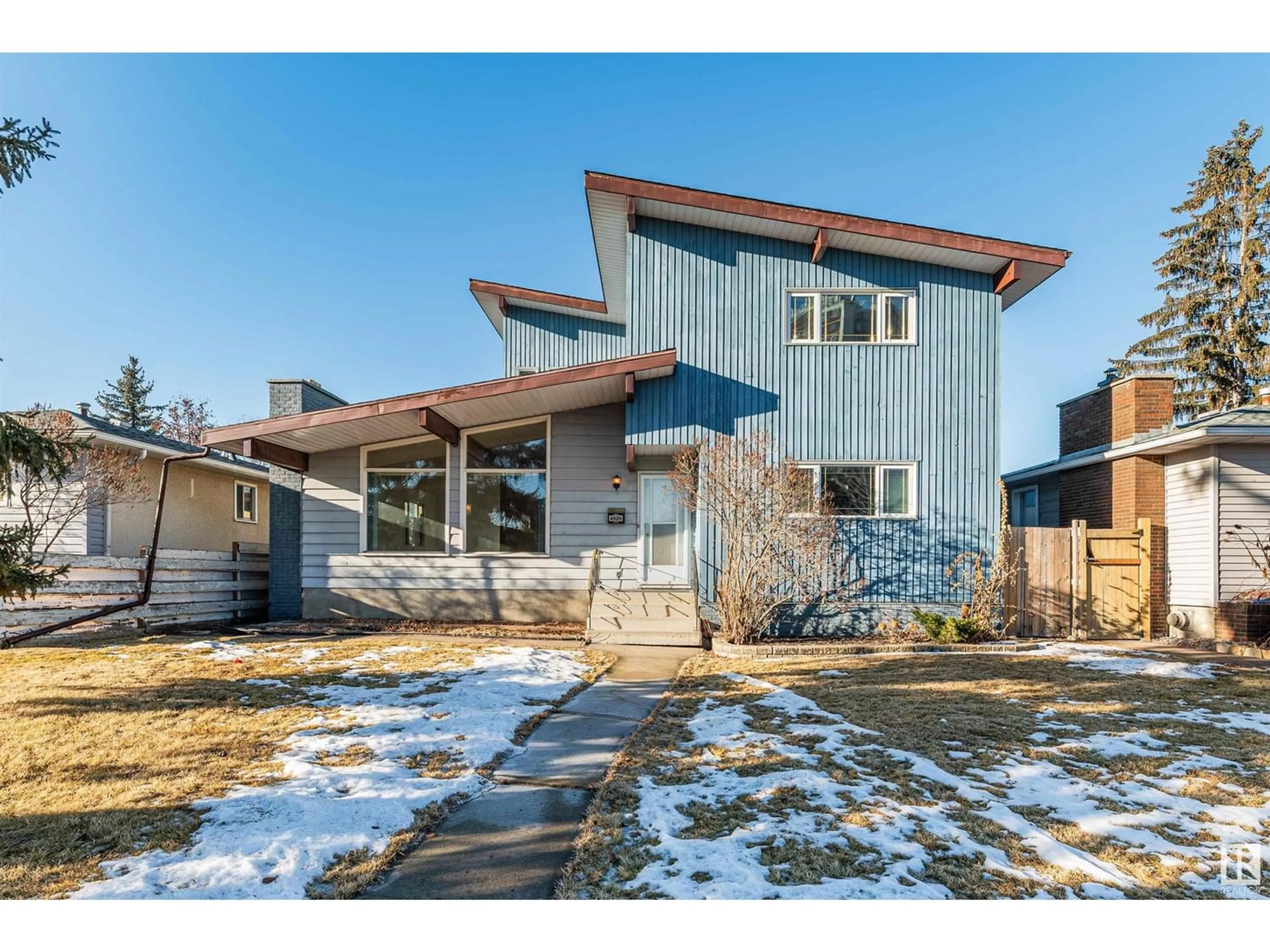 Frontside or backside of a home for 4828 122A ST NW, Edmonton Alberta T6H3S7