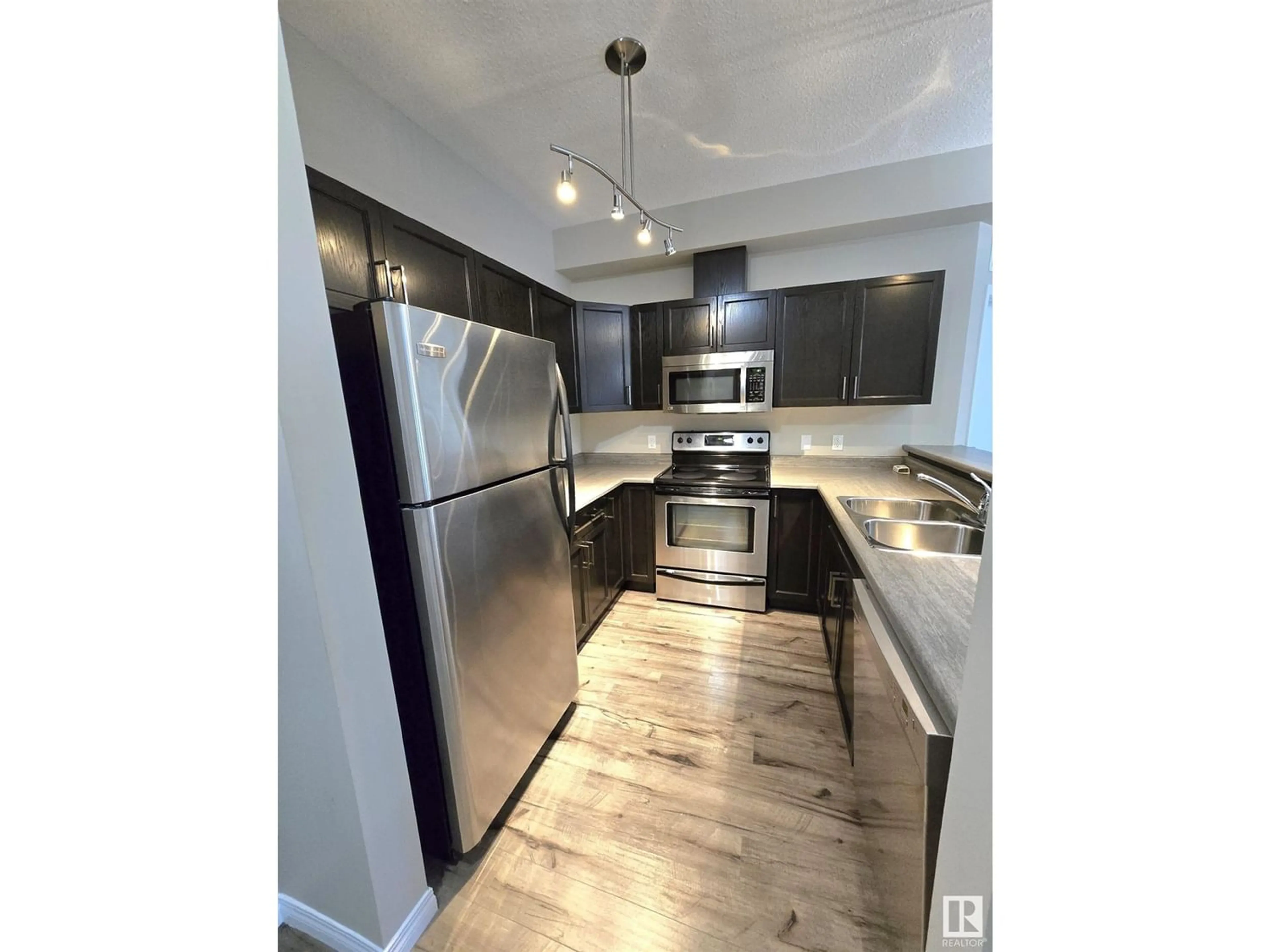 Standard kitchen for #208 4316 139 AV NW, Edmonton Alberta T5L0L1