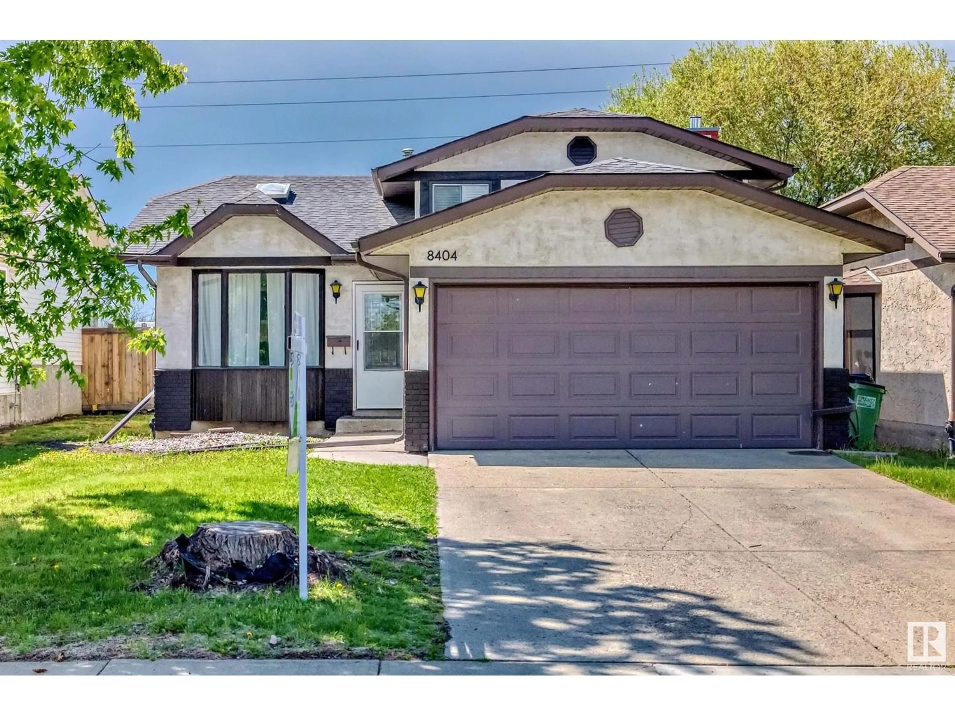Frontside or backside of a home for 8404 190 ST NW, Edmonton Alberta T5T4Z9