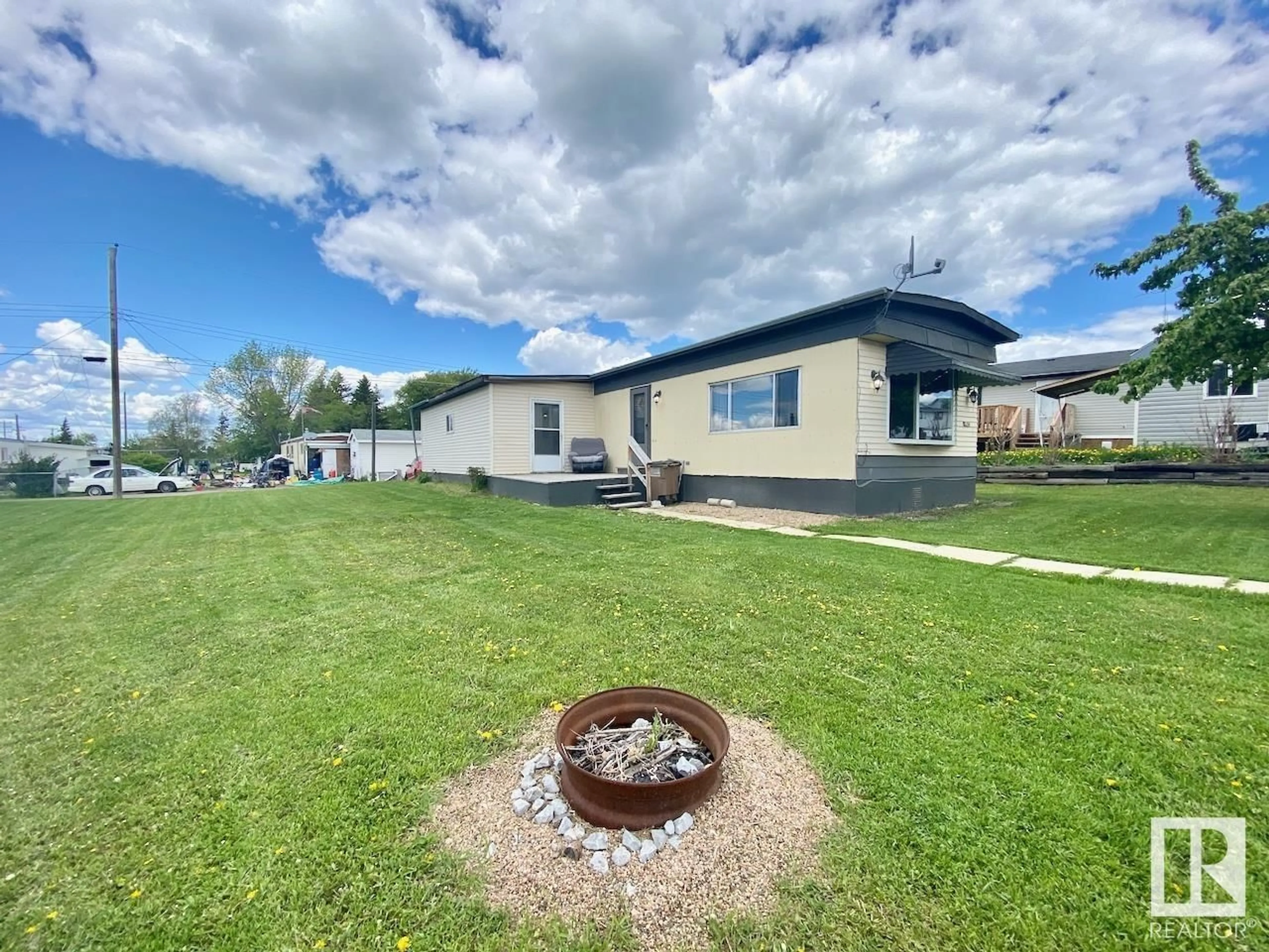 Outside view for 5204 2nd AV E, Boyle Alberta T0A0M0