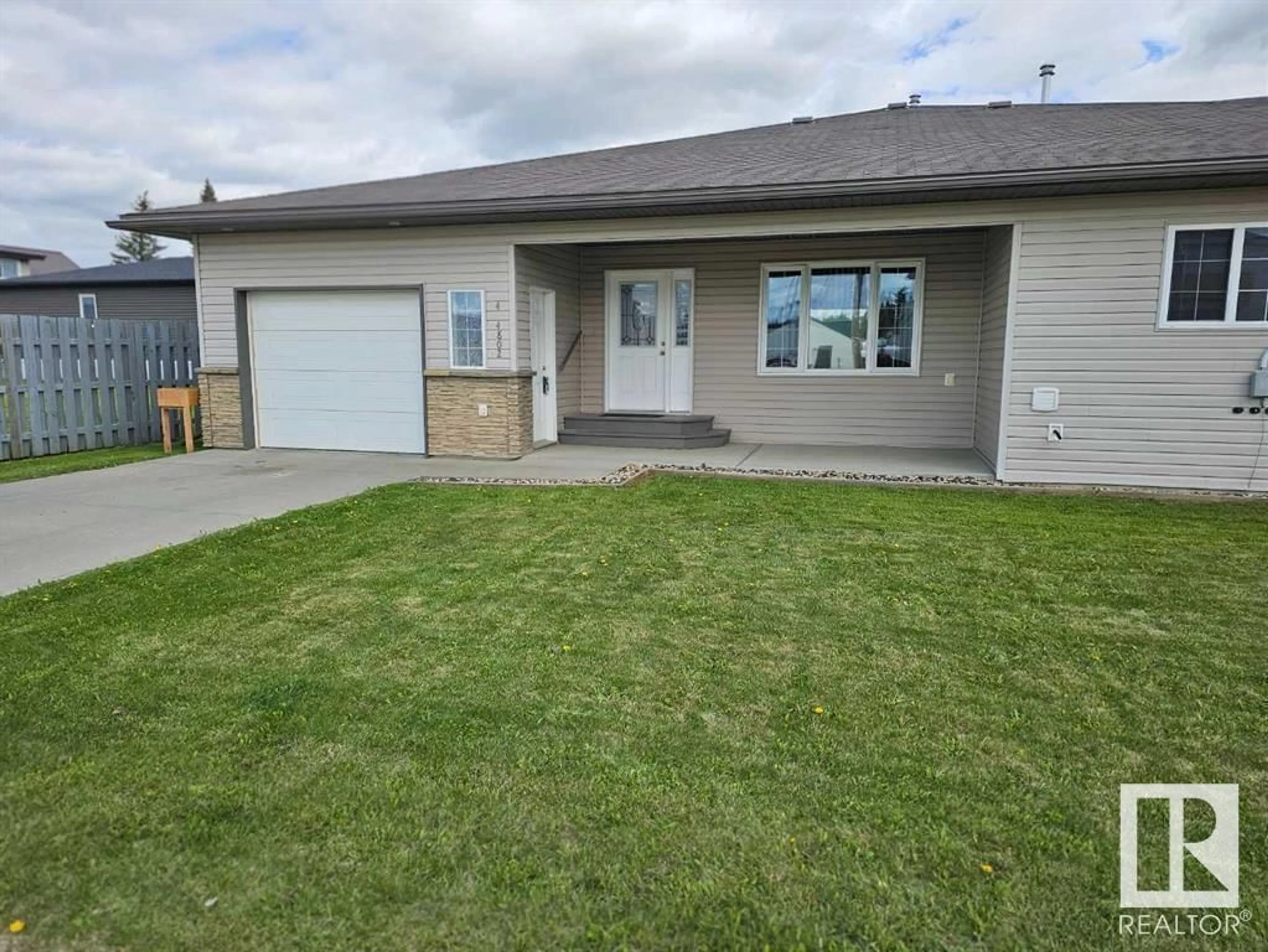 Frontside or backside of a home for #4 4802 49 ST, Mayerthorpe Alberta T0E1N0