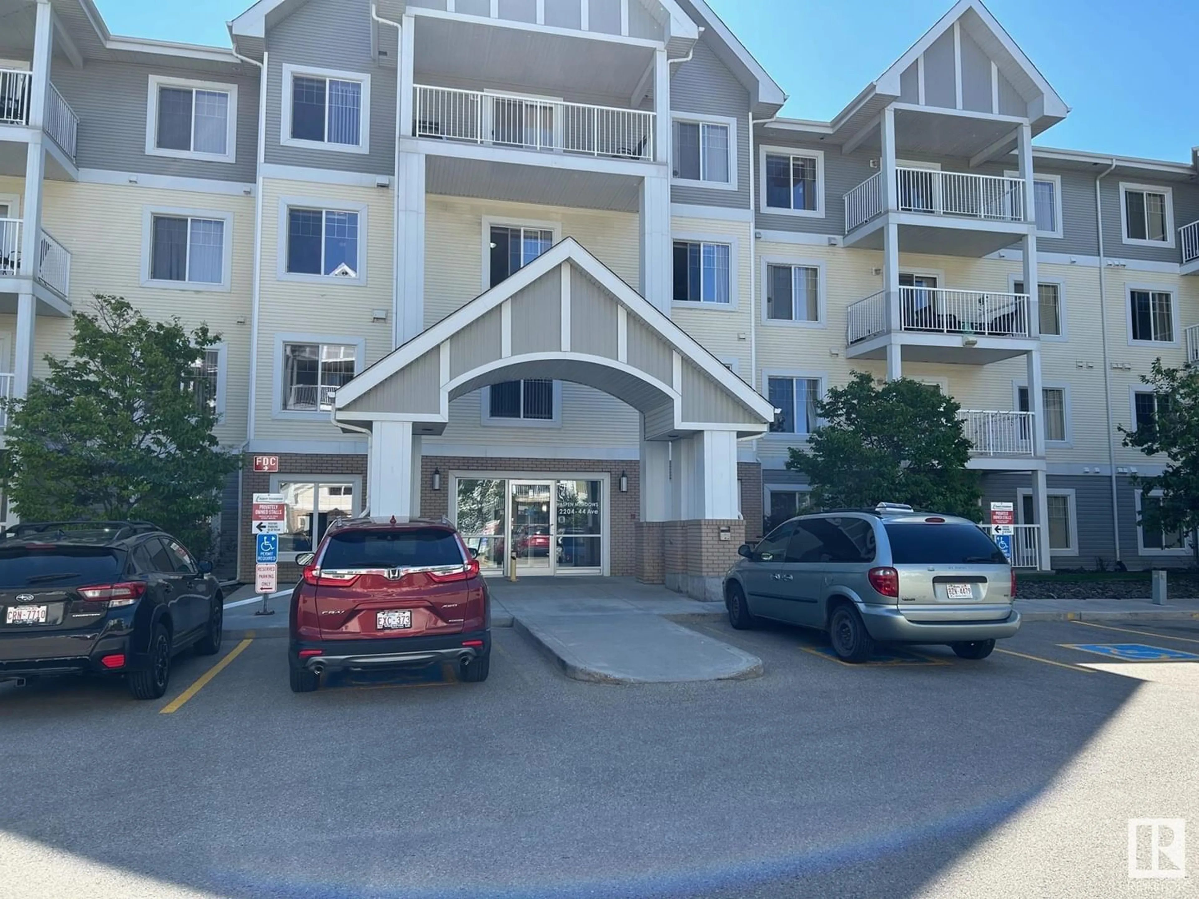 A pic from exterior of the house or condo for #304 2204 44 AV NW, Edmonton Alberta T6G0G5