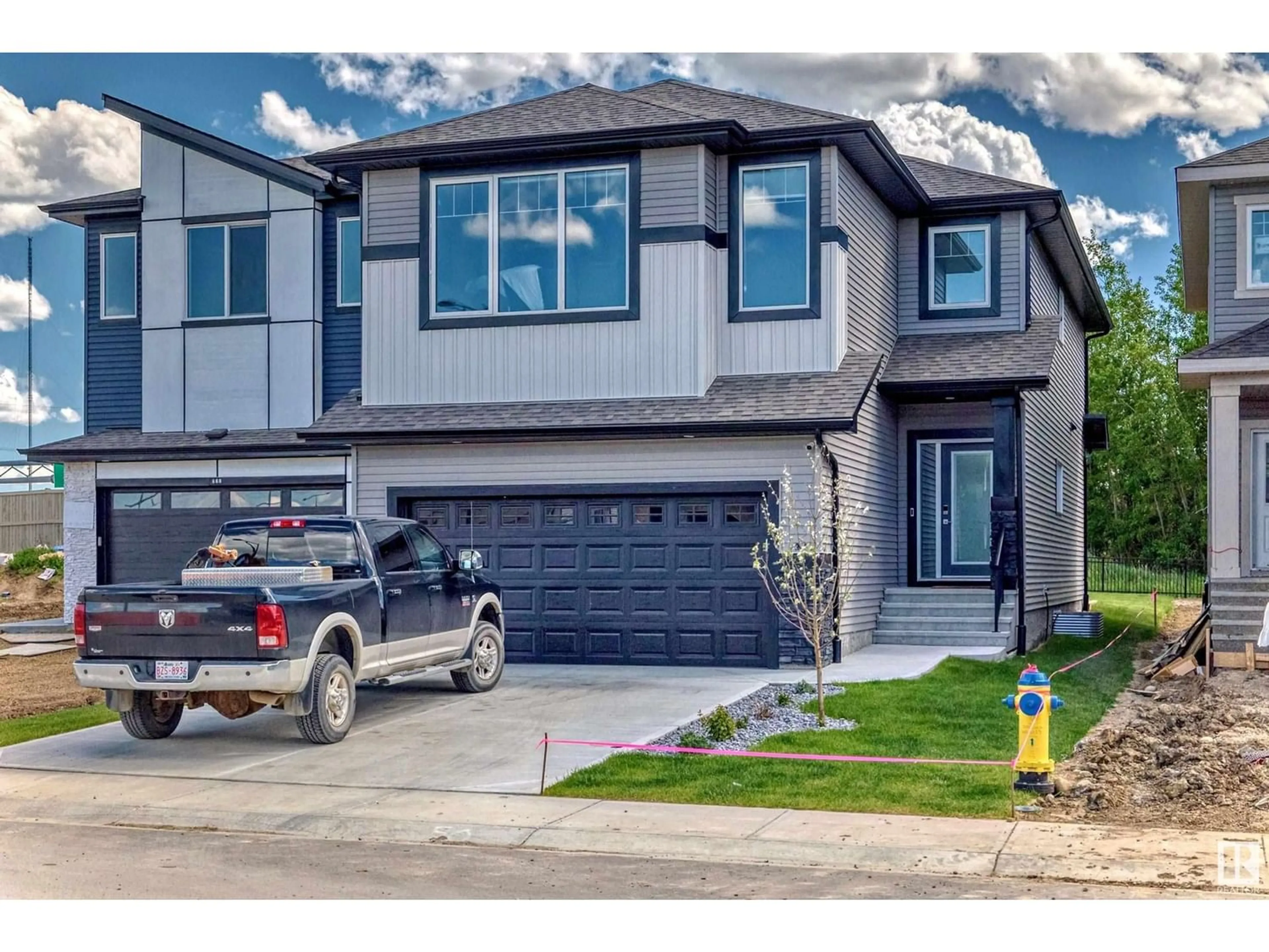 Frontside or backside of a home for 315 35 AV NW NW, Edmonton Alberta T6T2P8