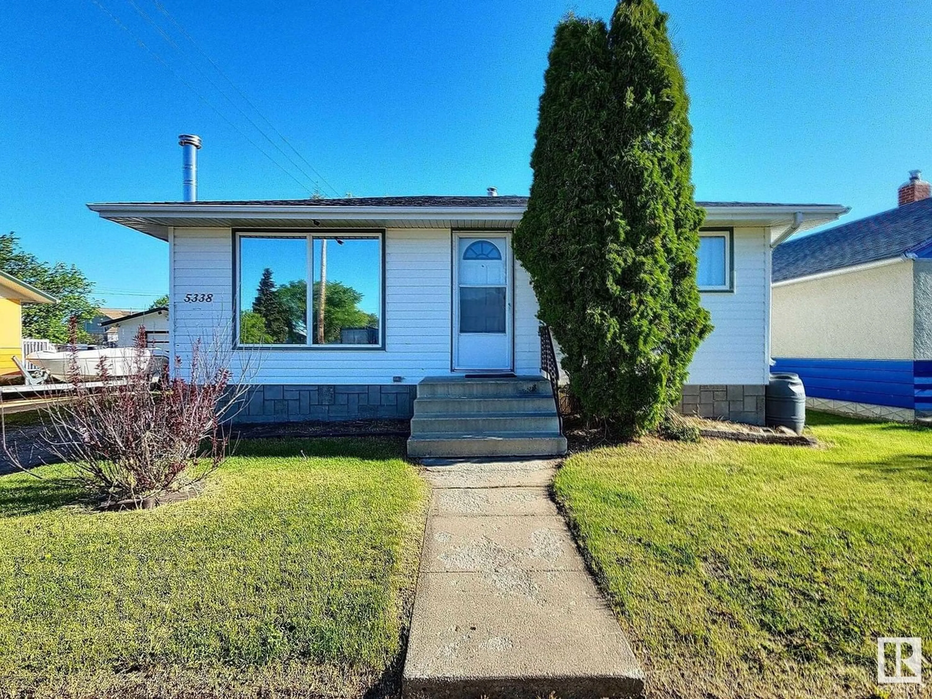 Frontside or backside of a home for 5338 52 AV, St. Paul Town Alberta T0A3A1