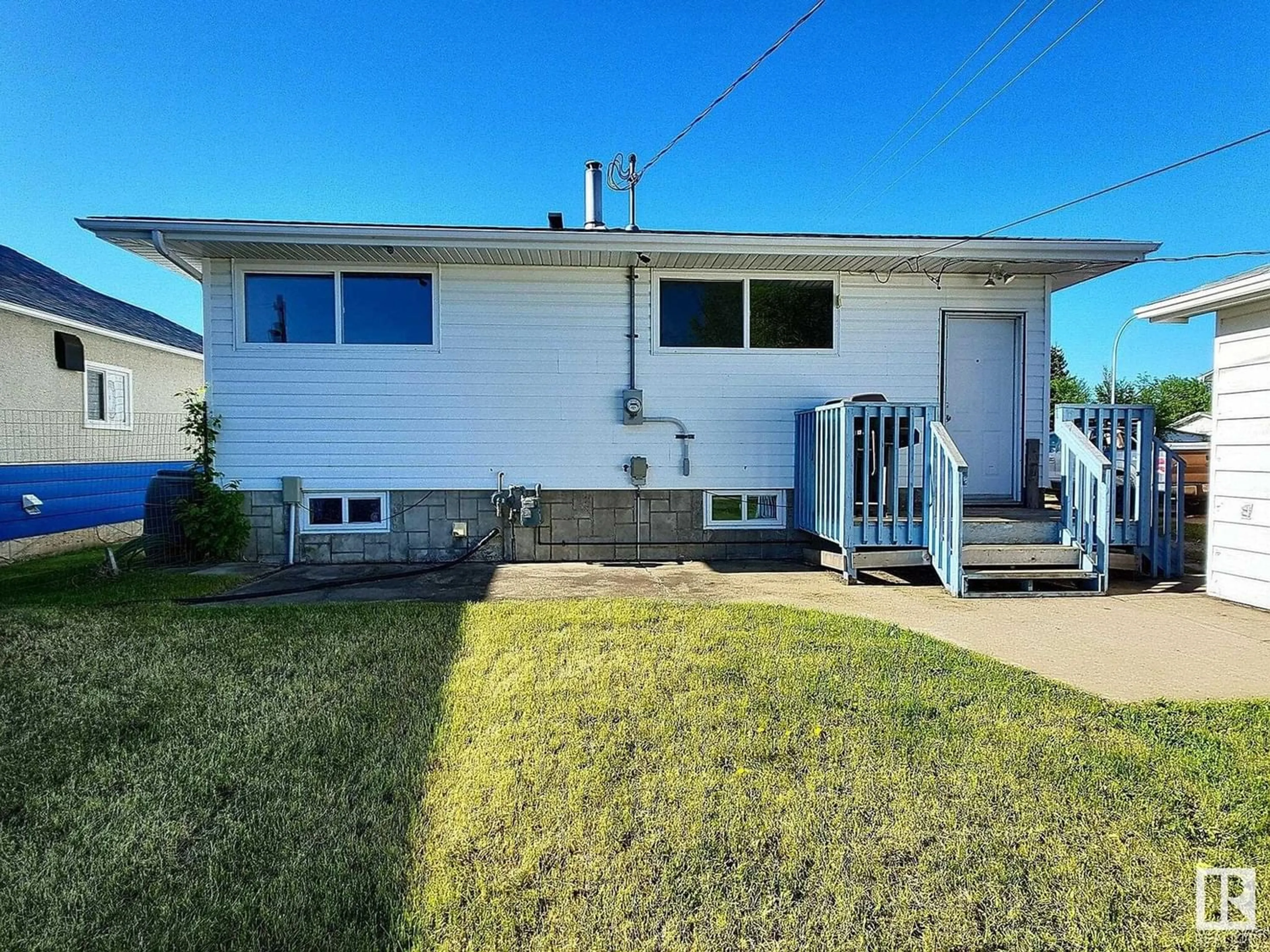 Frontside or backside of a home for 5338 52 AV, St. Paul Town Alberta T0A3A1