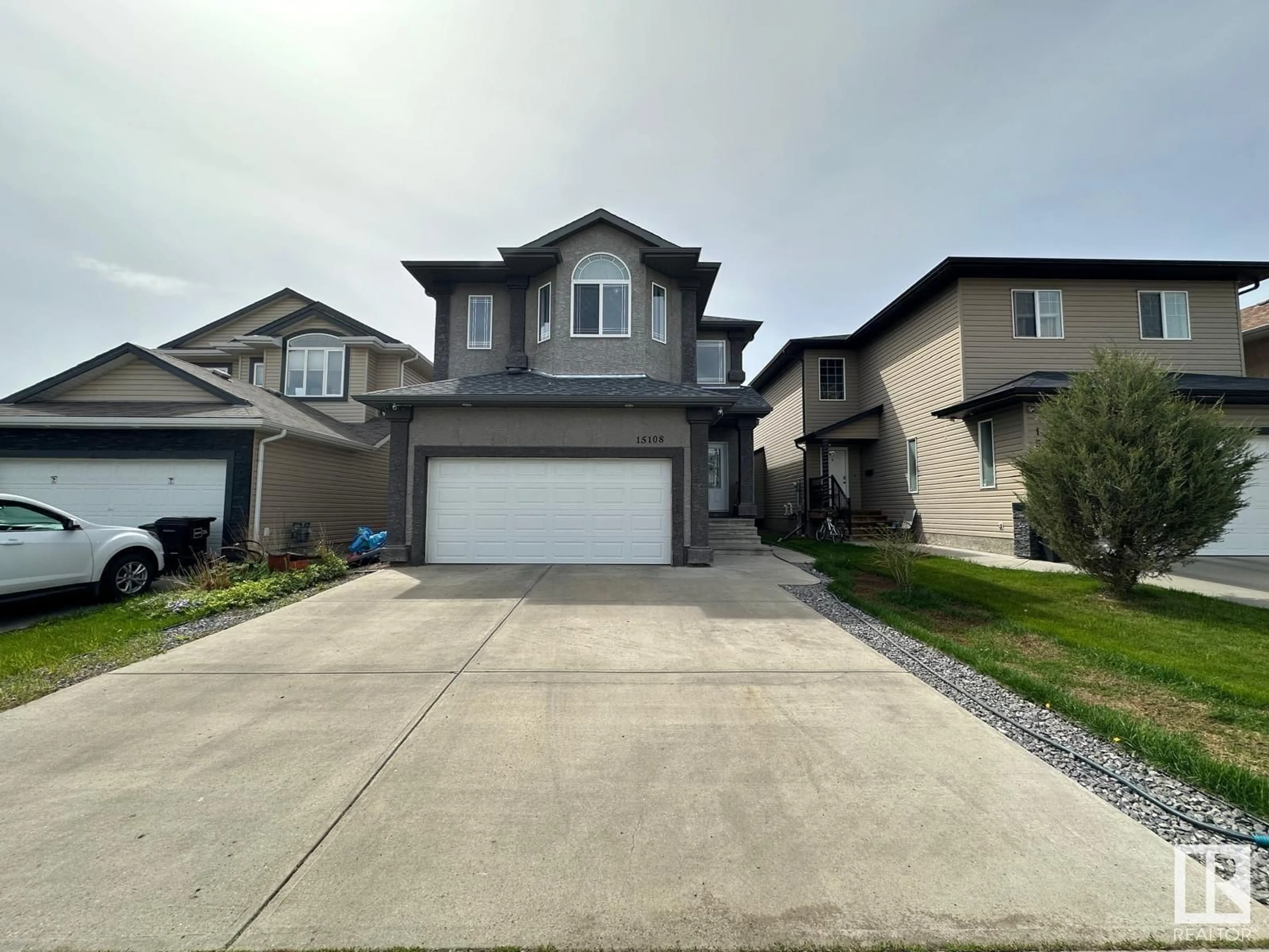 Frontside or backside of a home for 15108 32 ST NW, Edmonton Alberta T5Y0N2