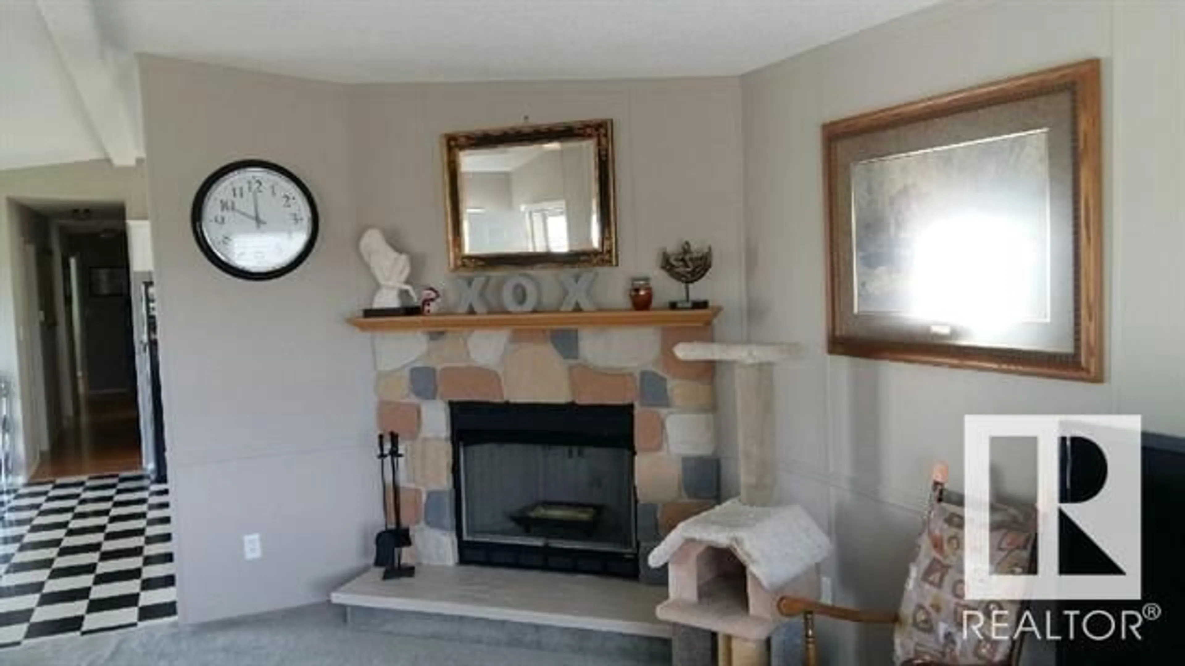 Living room, wood floors for 76 wood&Garden ES, Vegreville Alberta T9C1E8