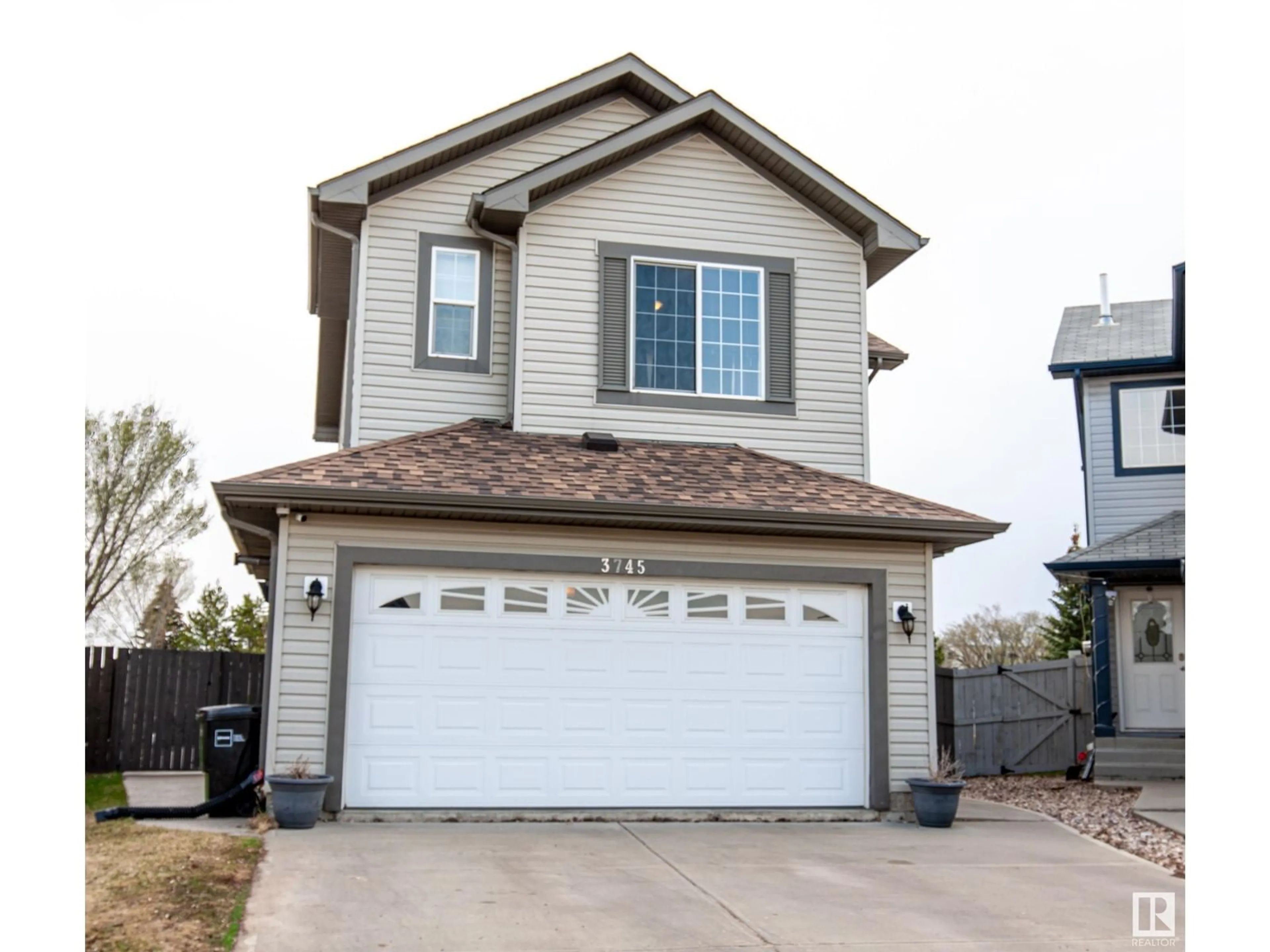 Frontside or backside of a home for 3745 137A AV NW, Edmonton Alberta T5Y3G7