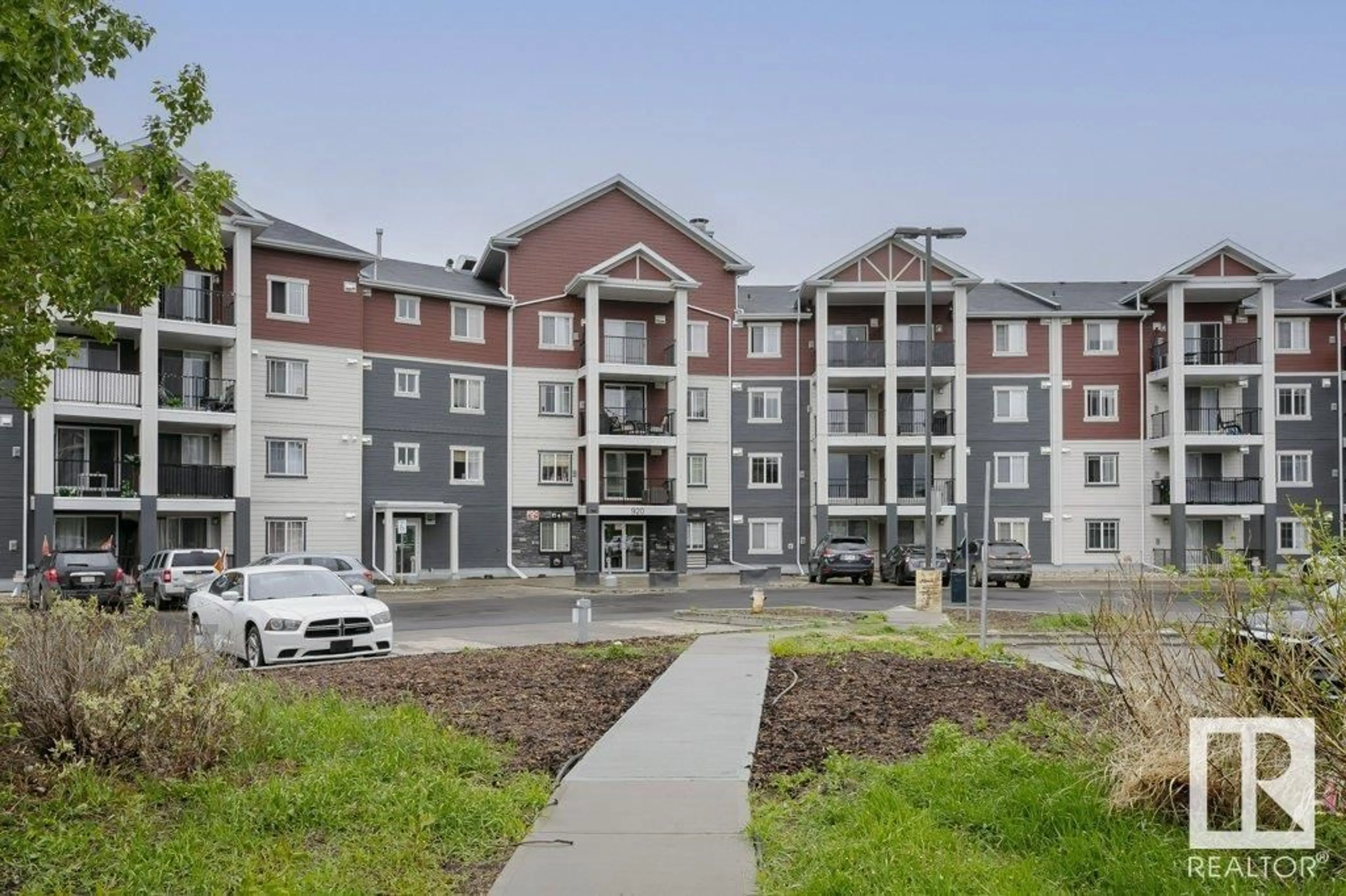 A pic from exterior of the house or condo for #105 920 156 ST NW, Edmonton Alberta T6R0N6