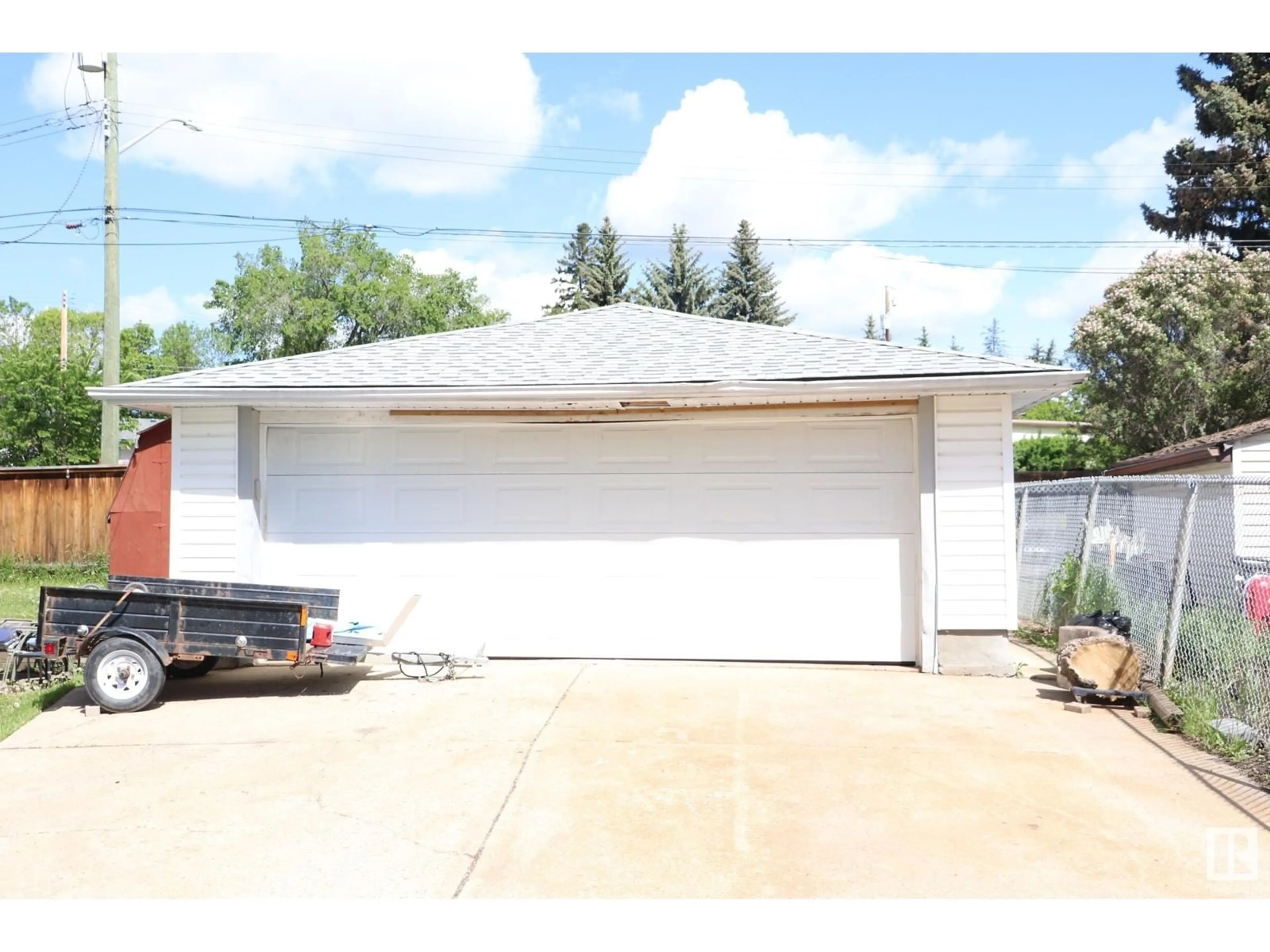 Frontside or backside of a home for 9 MURAL CR, St. Albert Alberta T8N1J8