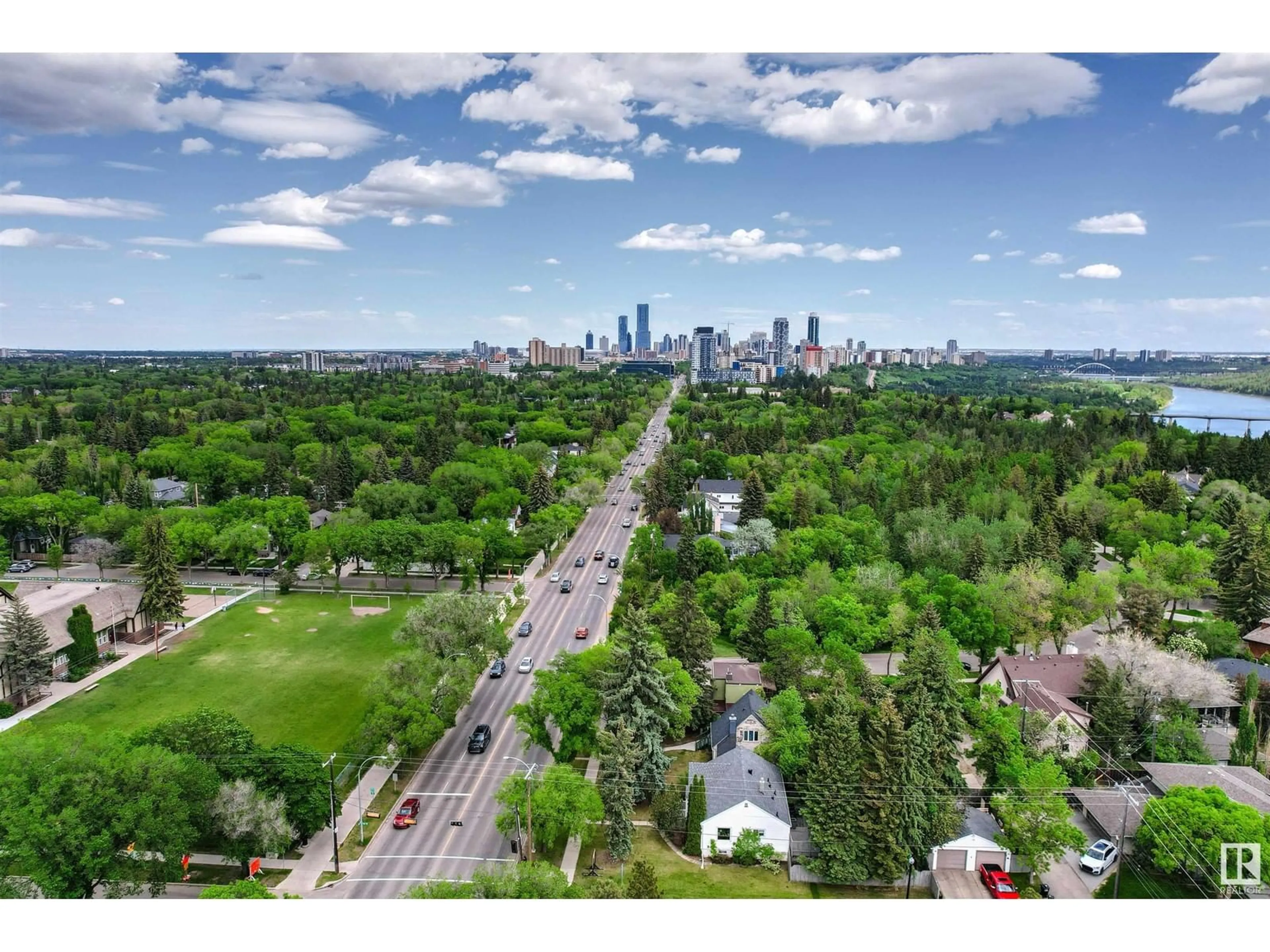 A pic from exterior of the house or condo, the view of city buildings for 13708 101A AV NW, Edmonton Alberta T5N0L1