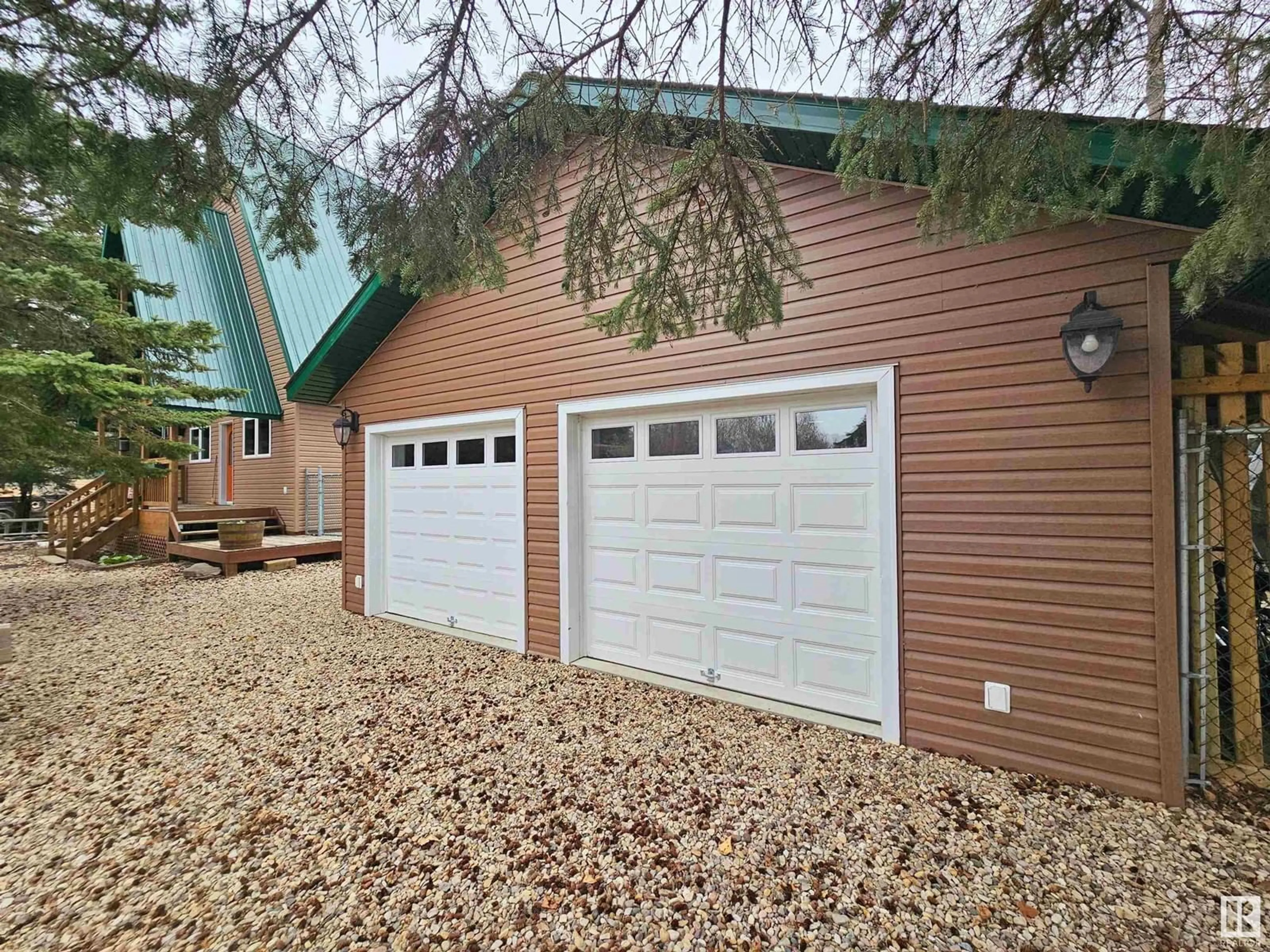 Indoor garage for 113 Herb CR, Rural Lesser Slave River M.D. Alberta T0G2A4