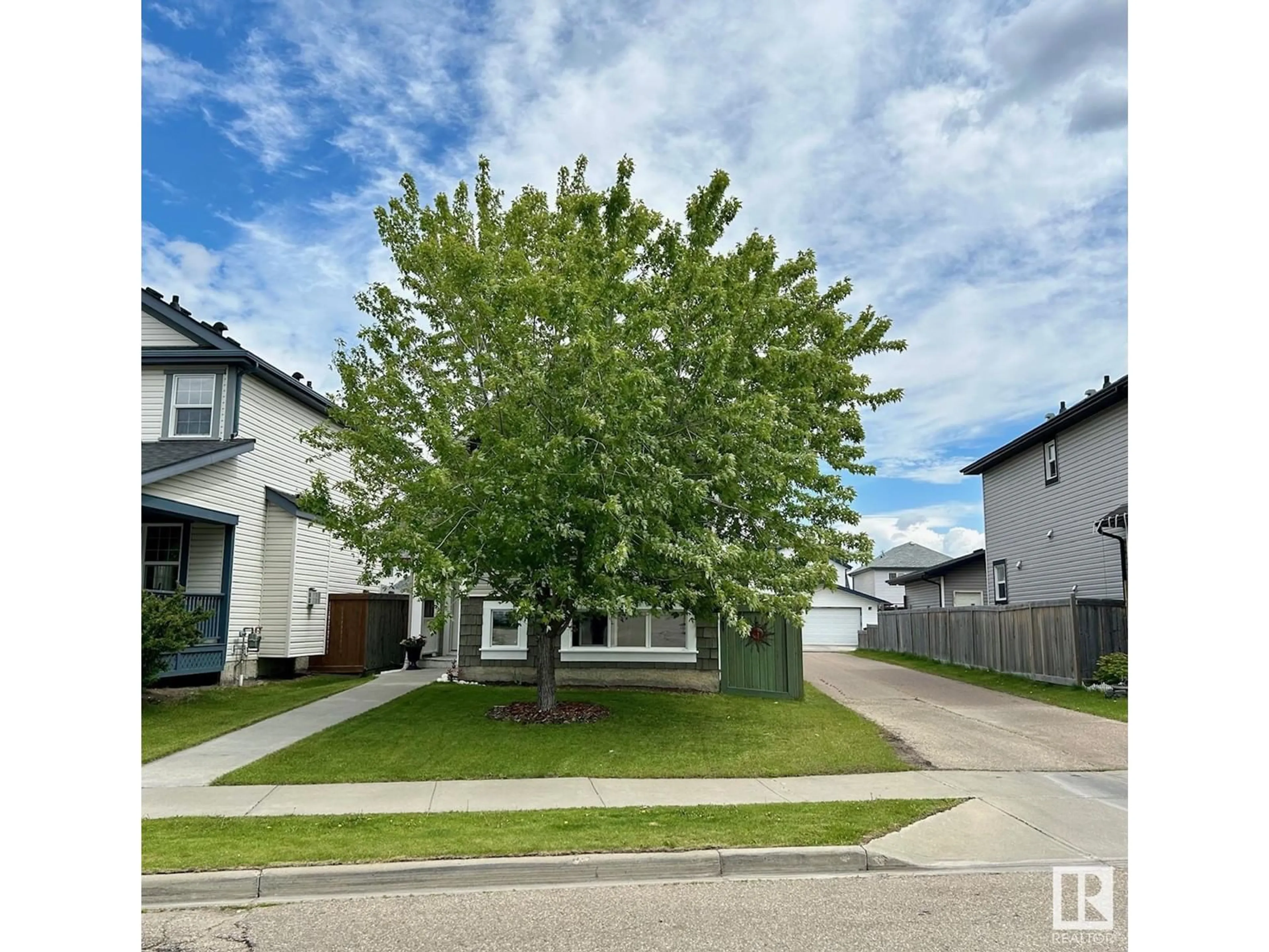 Frontside or backside of a home for 14843 141 ST NW NW, Edmonton Alberta T6V0A6