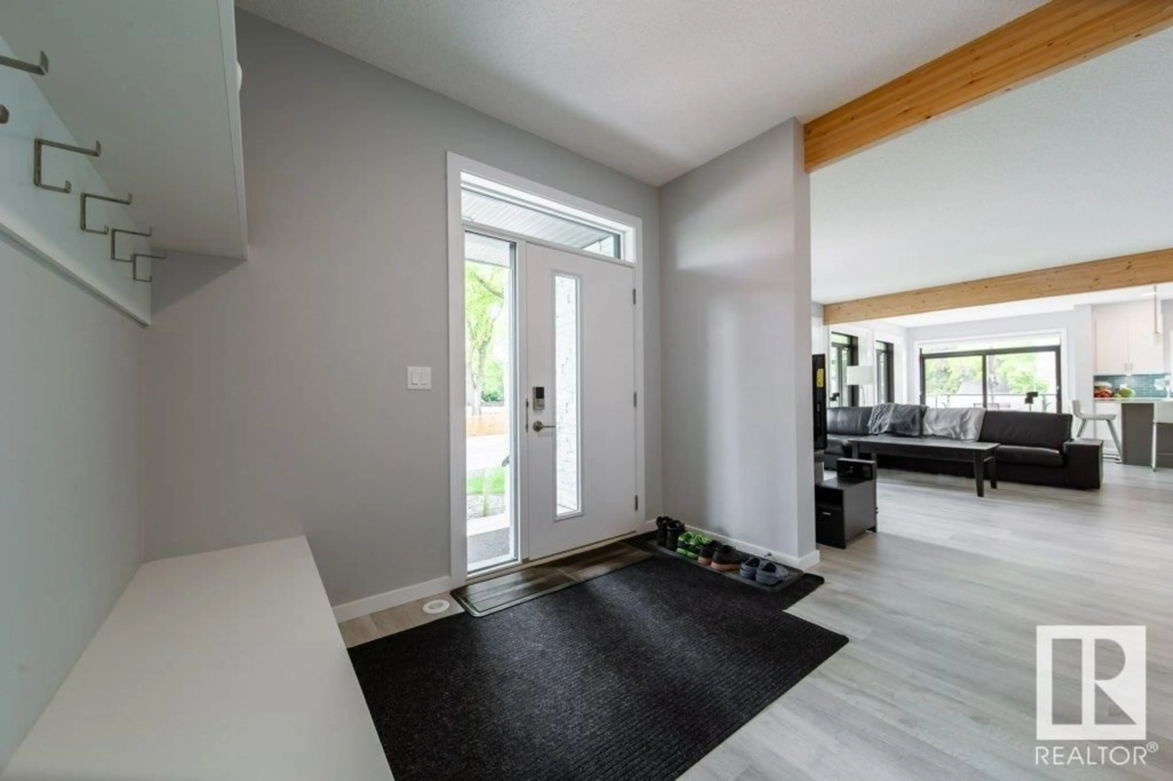 Indoor entryway, wood floors for 11606 89 AV NW NW, Edmonton Alberta T6G0Z9