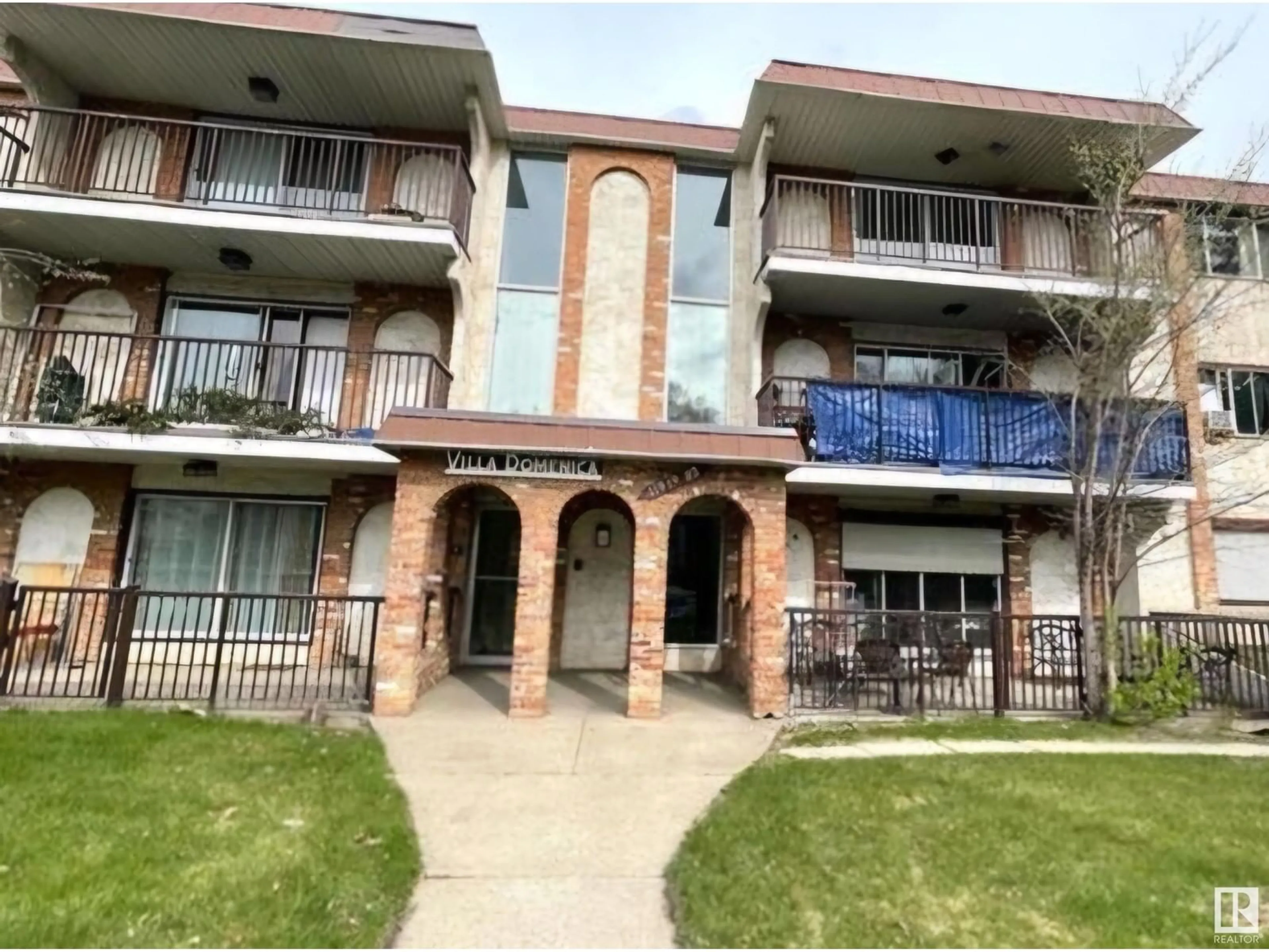 A pic from exterior of the house or condo for #301 11919 82 ST NW, Edmonton Alberta T5B2W4