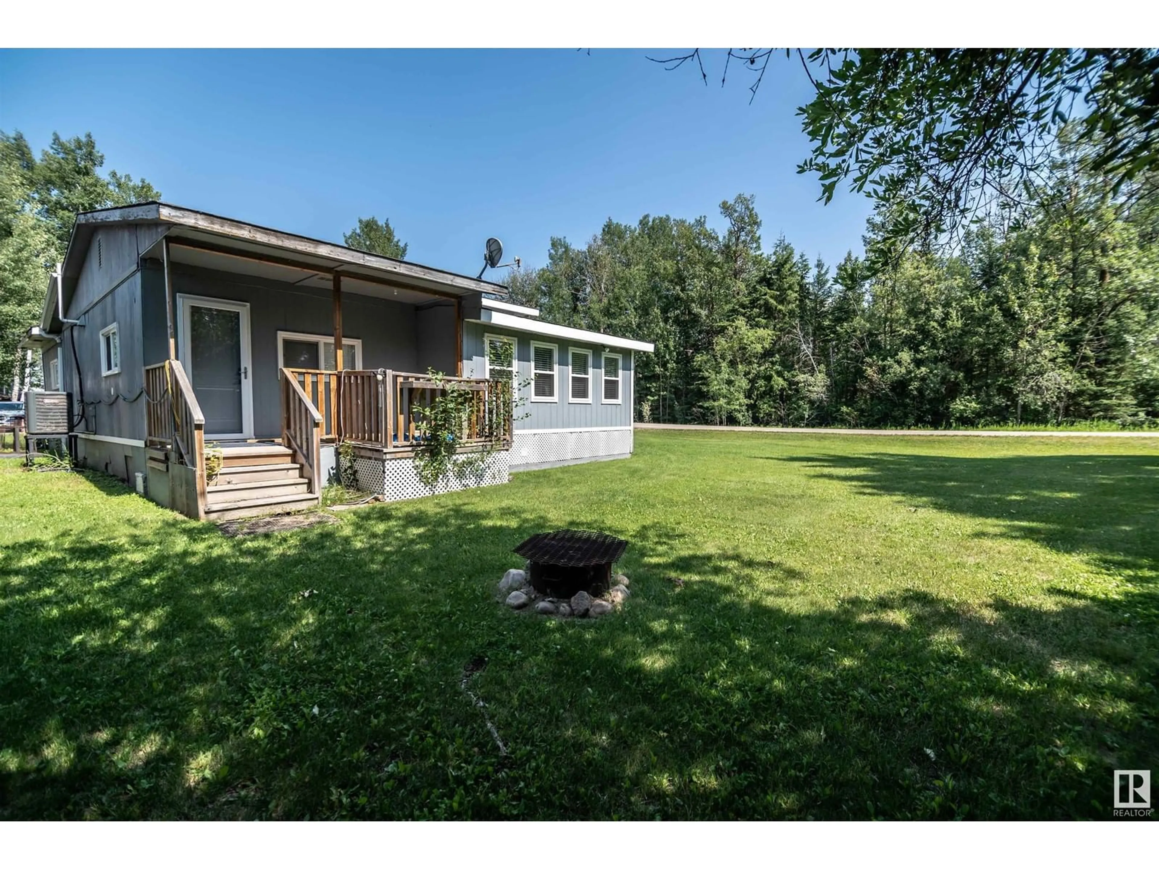 Frontside or backside of a home for 4803 60 ST, Rural Lac Ste. Anne County Alberta T0E0A0