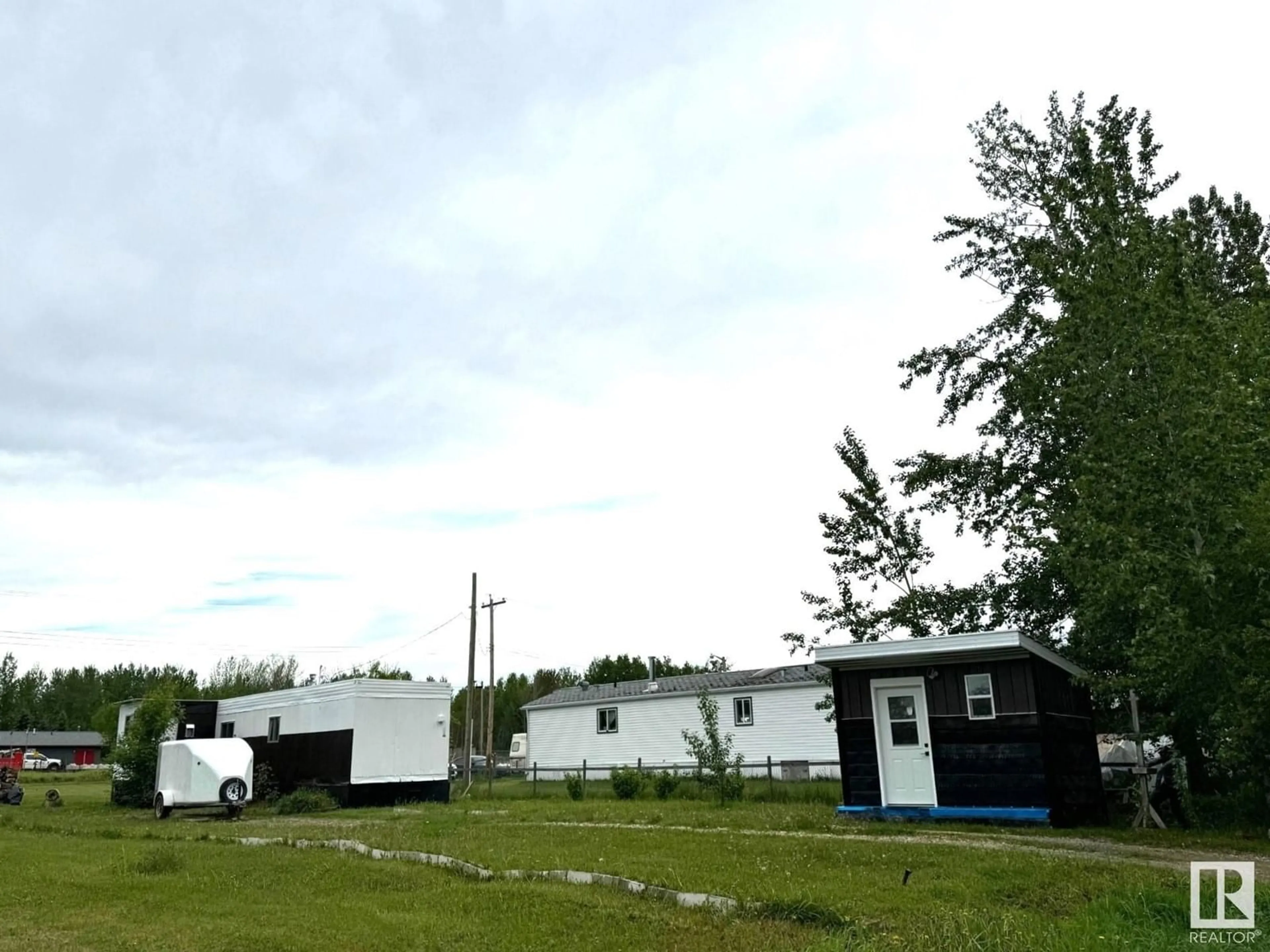 Outside view for 5011 54 AV, Wildwood Alberta T0E2M0