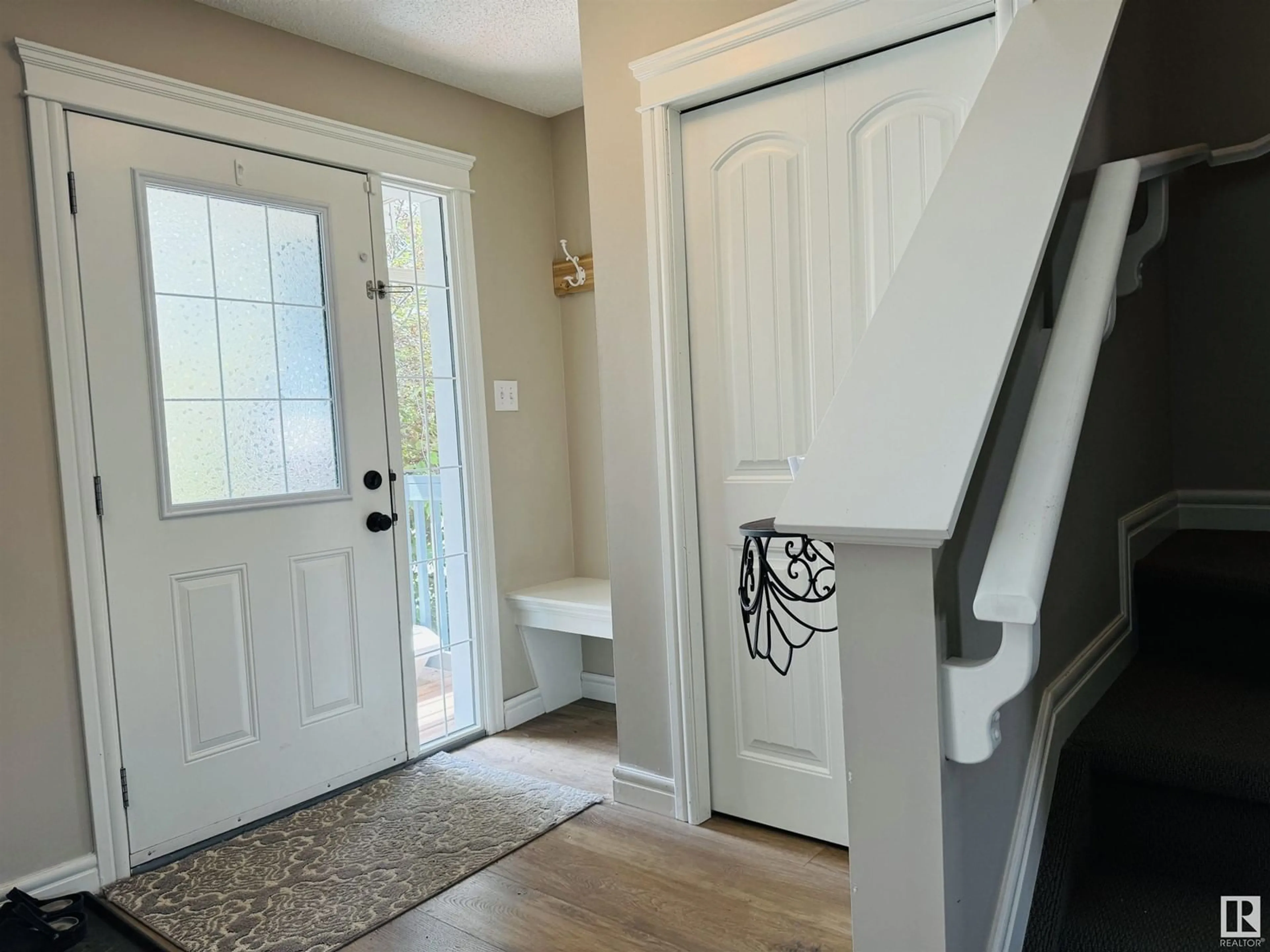 Indoor entryway for 2174 Trumpeter WY NW, Edmonton Alberta T5S0K1