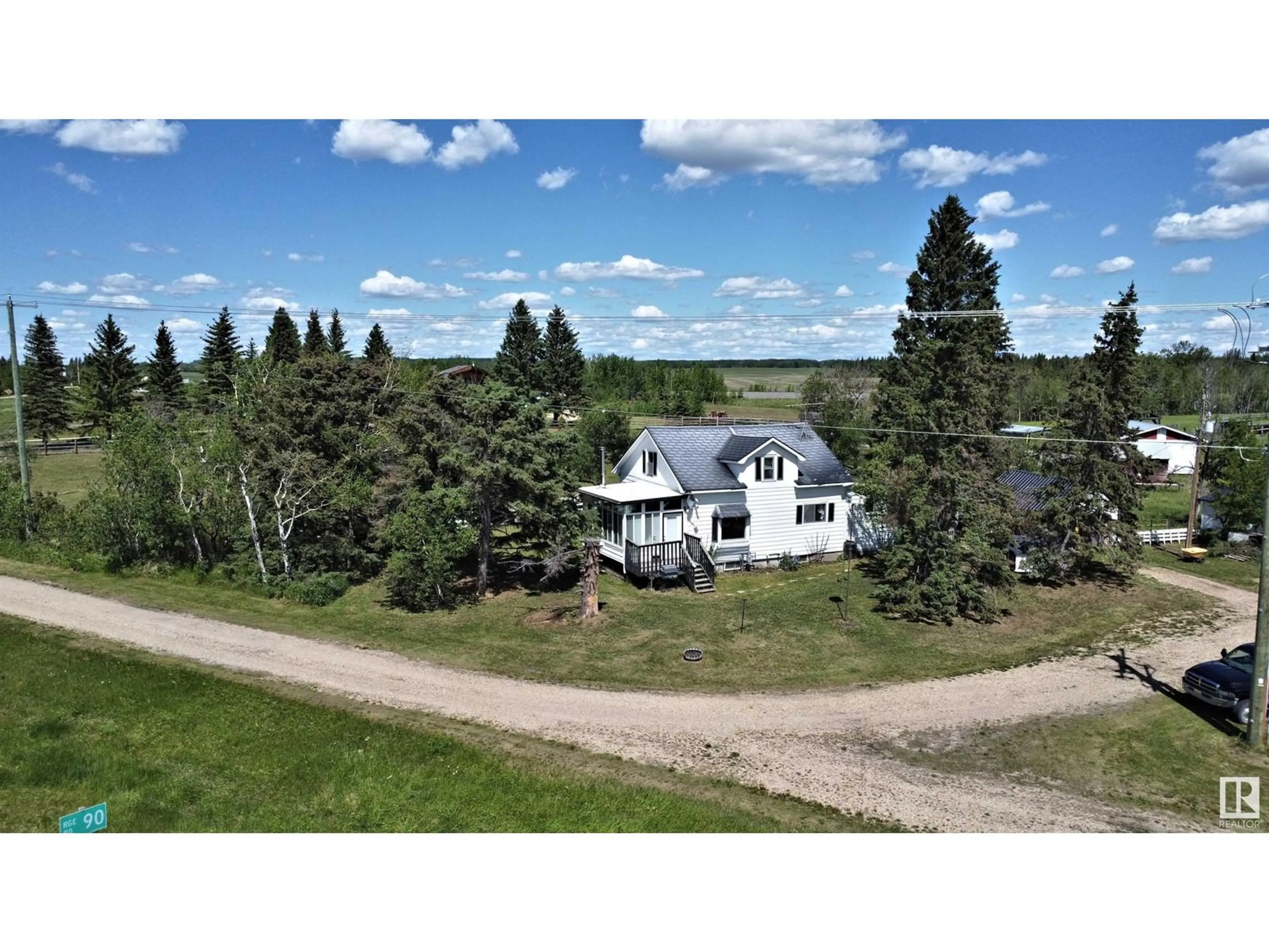 Outside view for 58001 RGE RD 90, Rural Lac Ste. Anne County Alberta T0E1N0