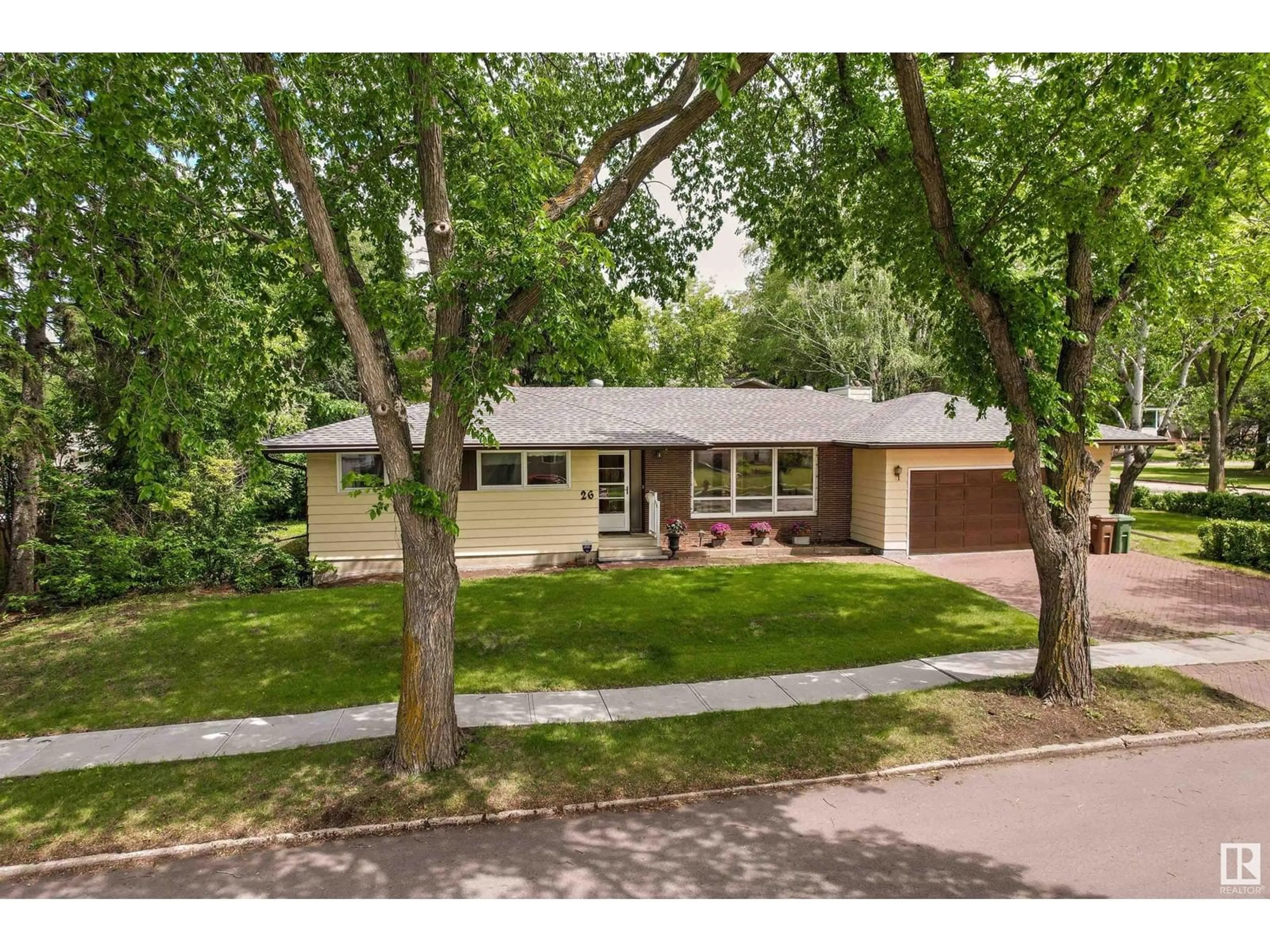 Frontside or backside of a home for 26 SPRUCE CR, St. Albert Alberta T8N0H6