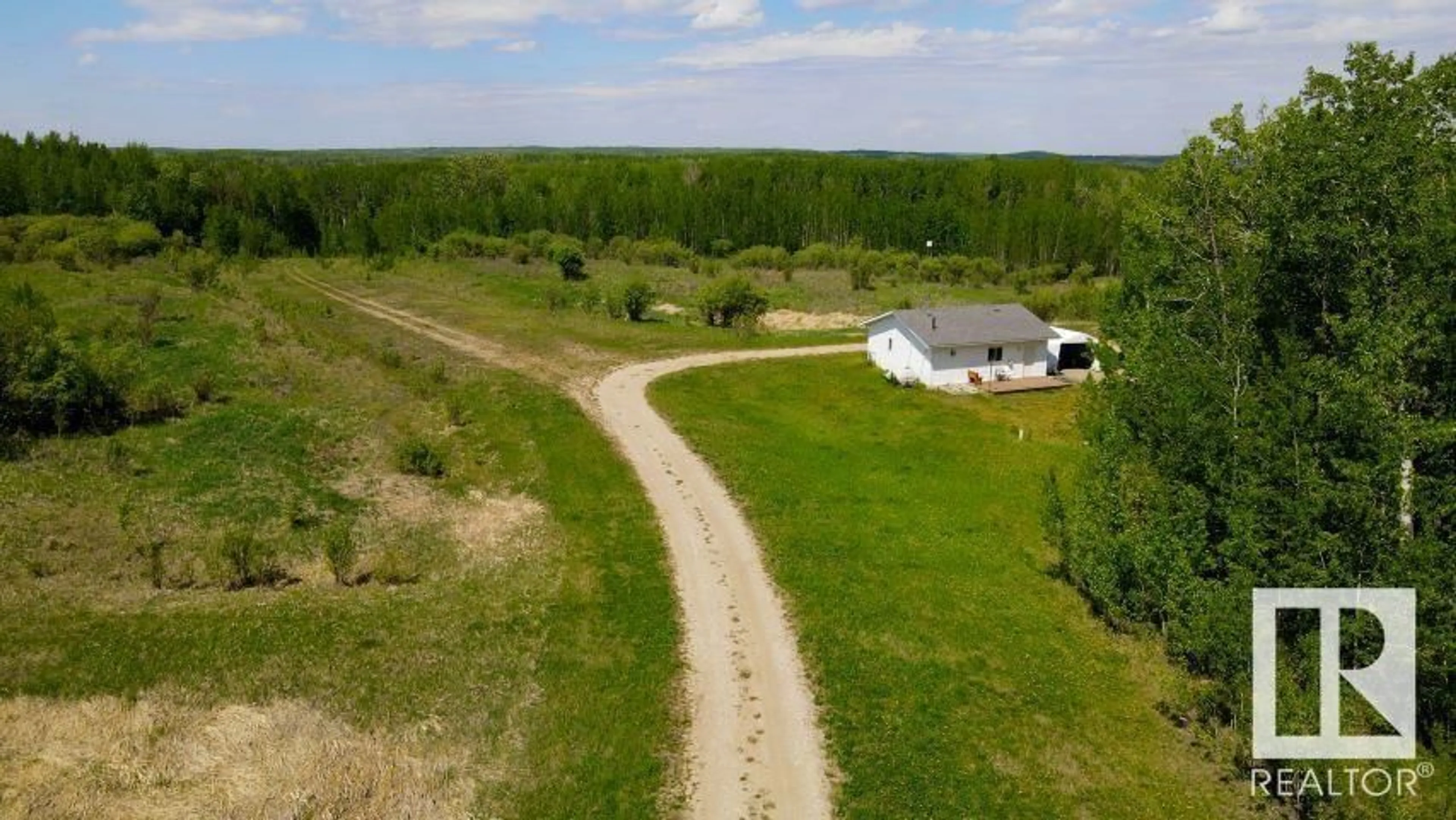 Outside view for 1104A TWP RD 545, Rural Lac Ste. Anne County Alberta T0E1V2