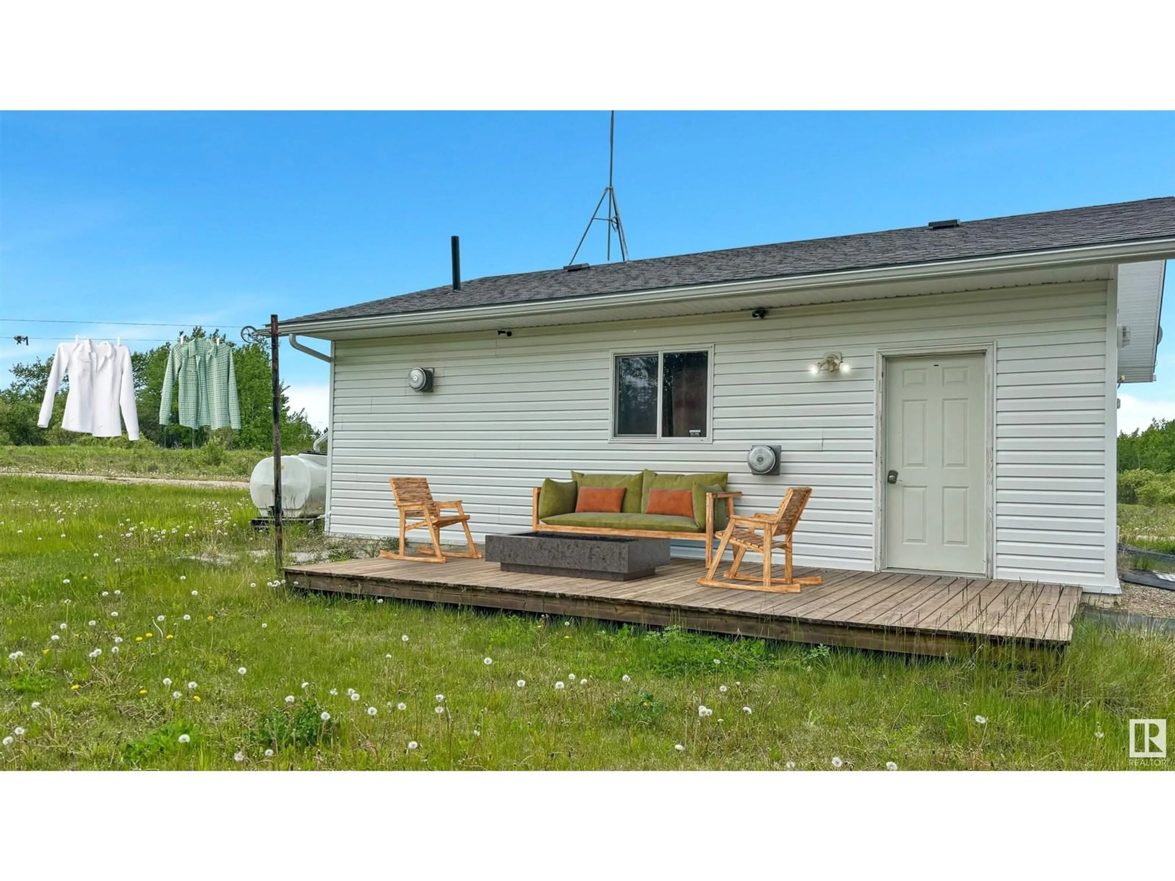 Patio for 1104A TWP RD 545, Rural Lac Ste. Anne County Alberta T0E1V2