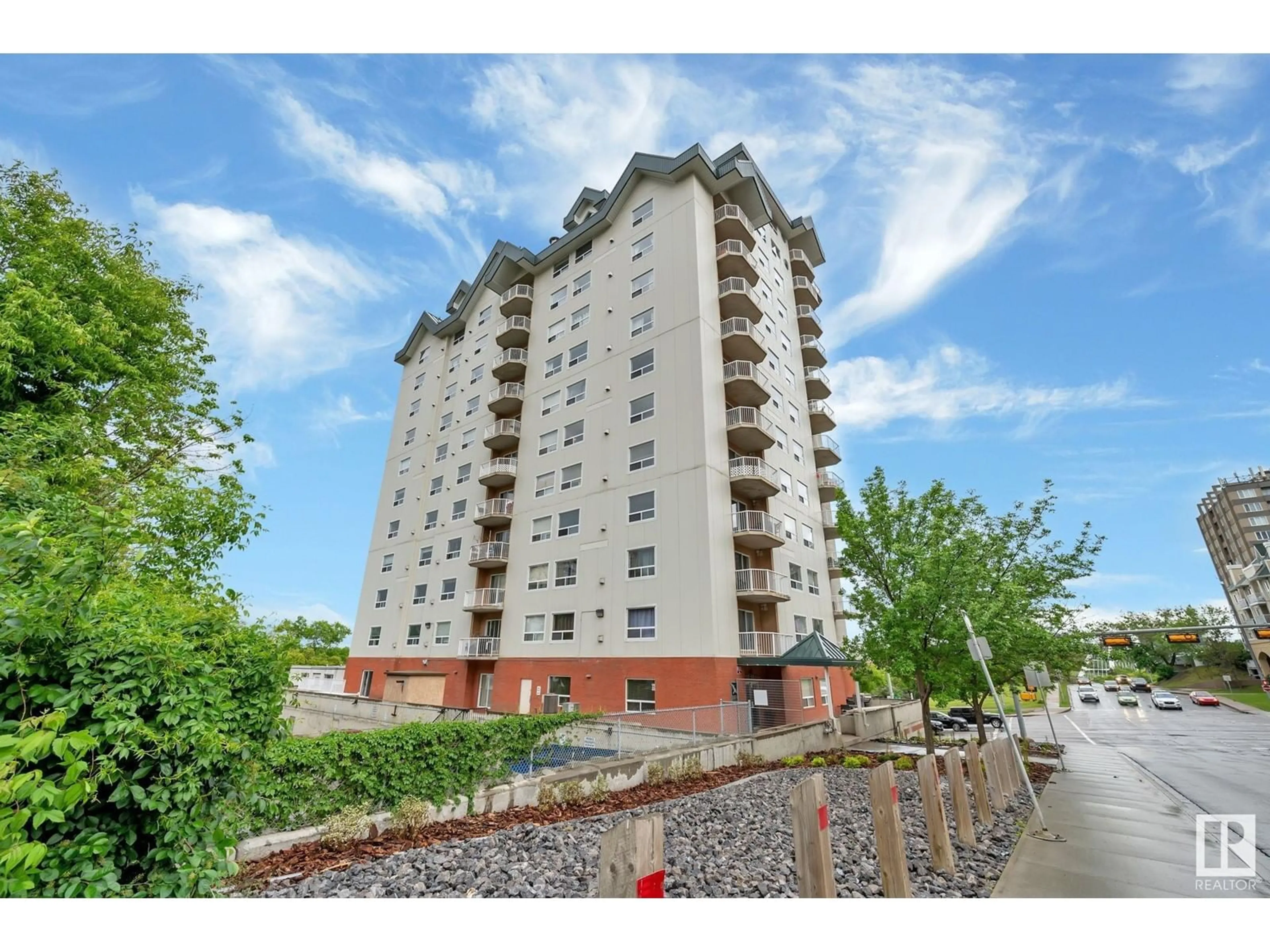 A pic from exterior of the house or condo for #505 9707 105 ST NW, Edmonton Alberta T5K2Y4