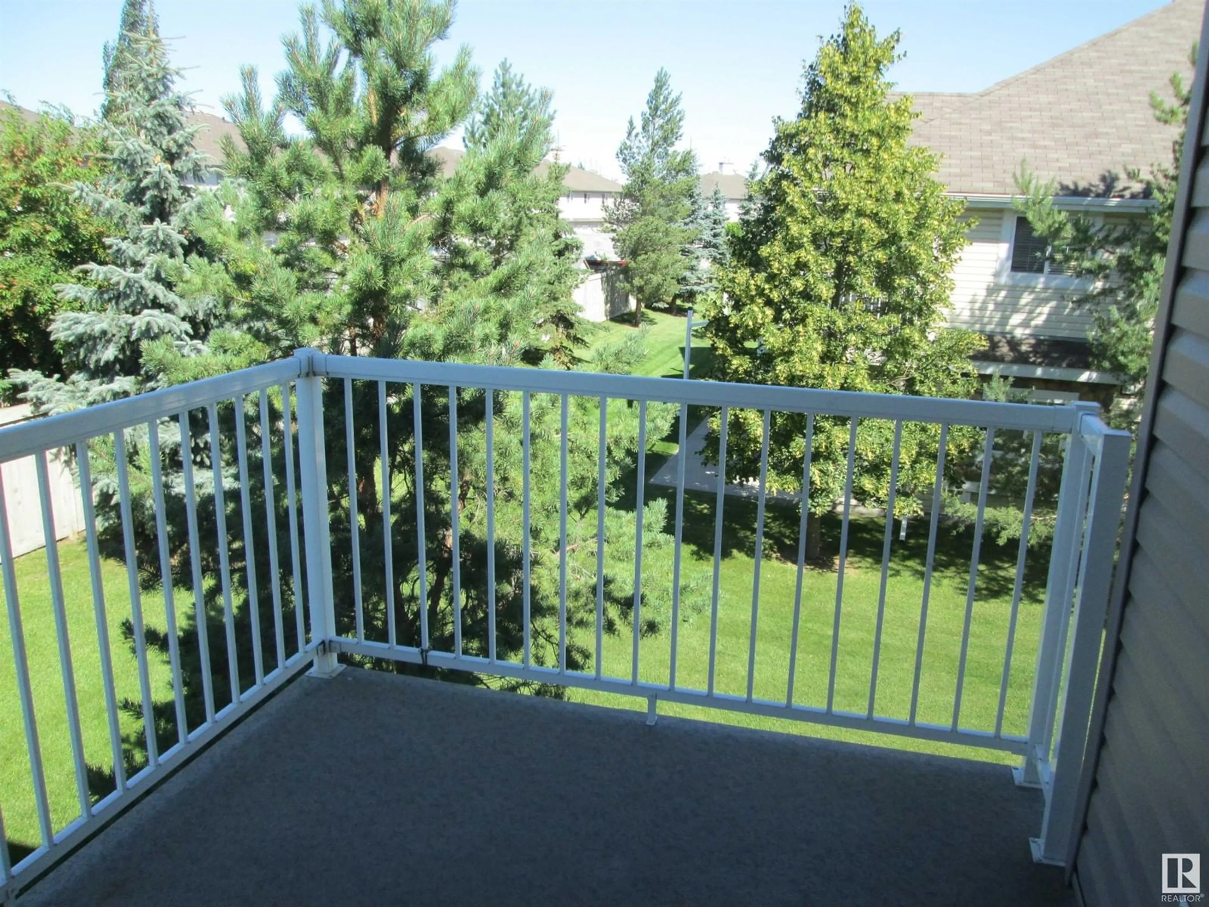 Patio for #85 150 EDWARDS DR SW, Edmonton Alberta T6X1M4