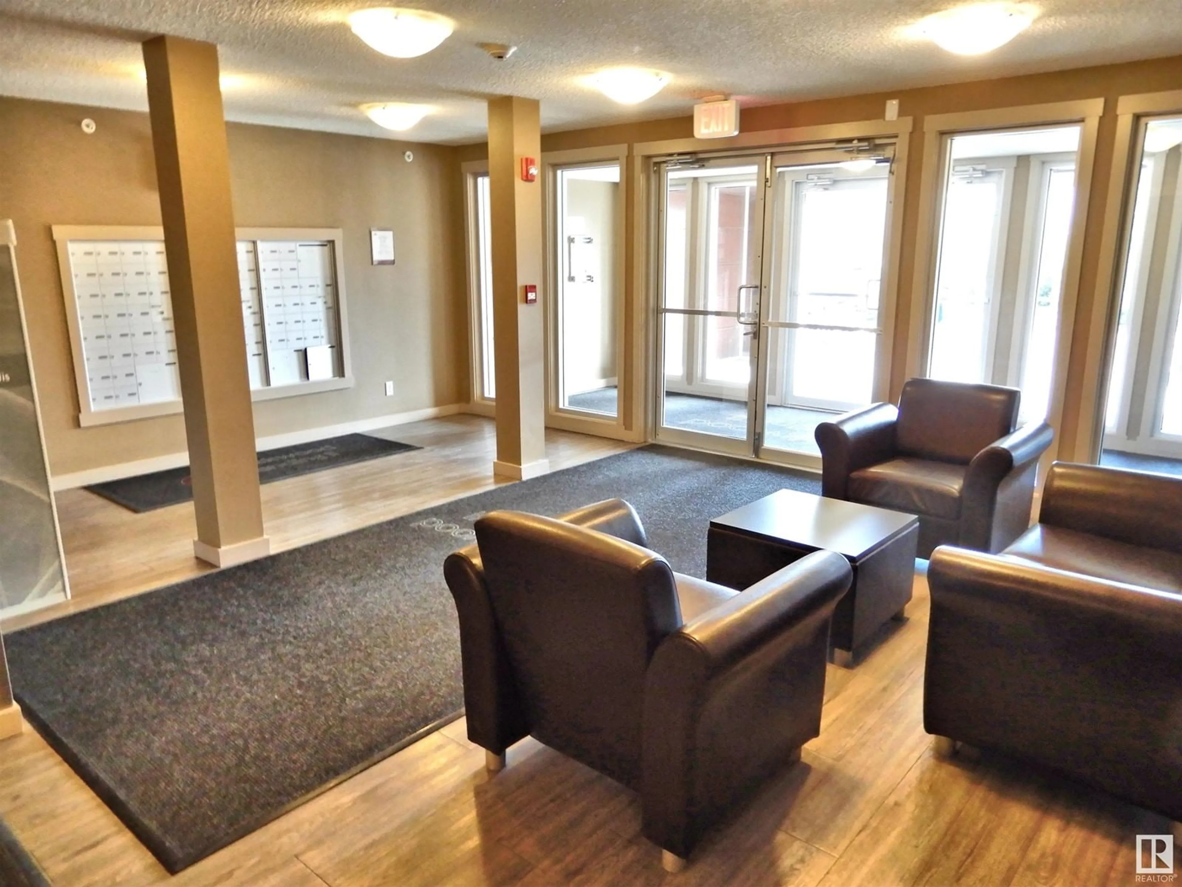 Indoor lobby for #204 5390 CHAPPELLE RD SW, Edmonton Alberta T6W1A7