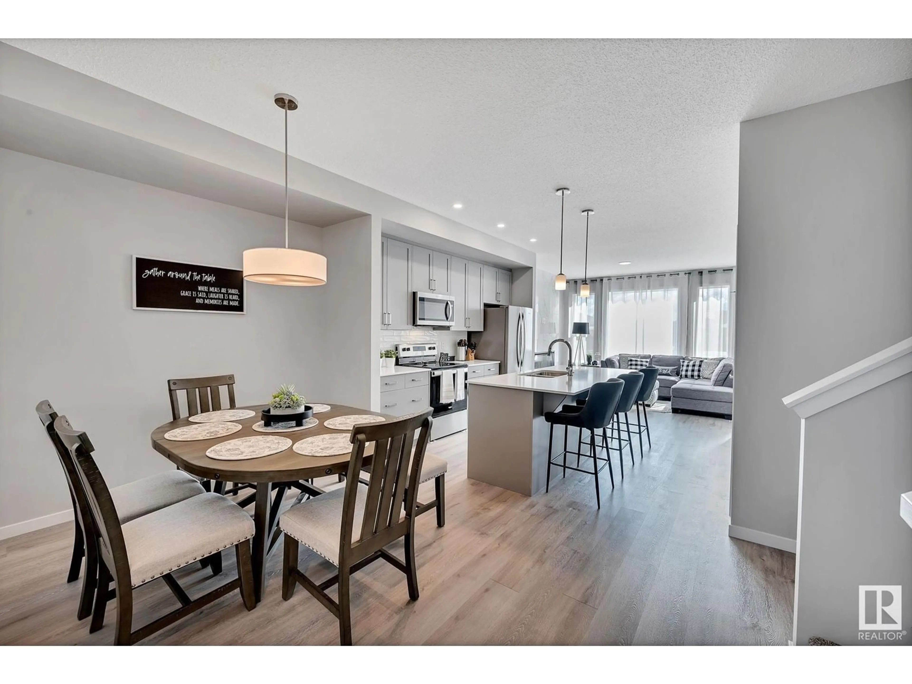 Contemporary kitchen for 5131 PARC REUNIS WY, Beaumont Alberta T4X2Z3