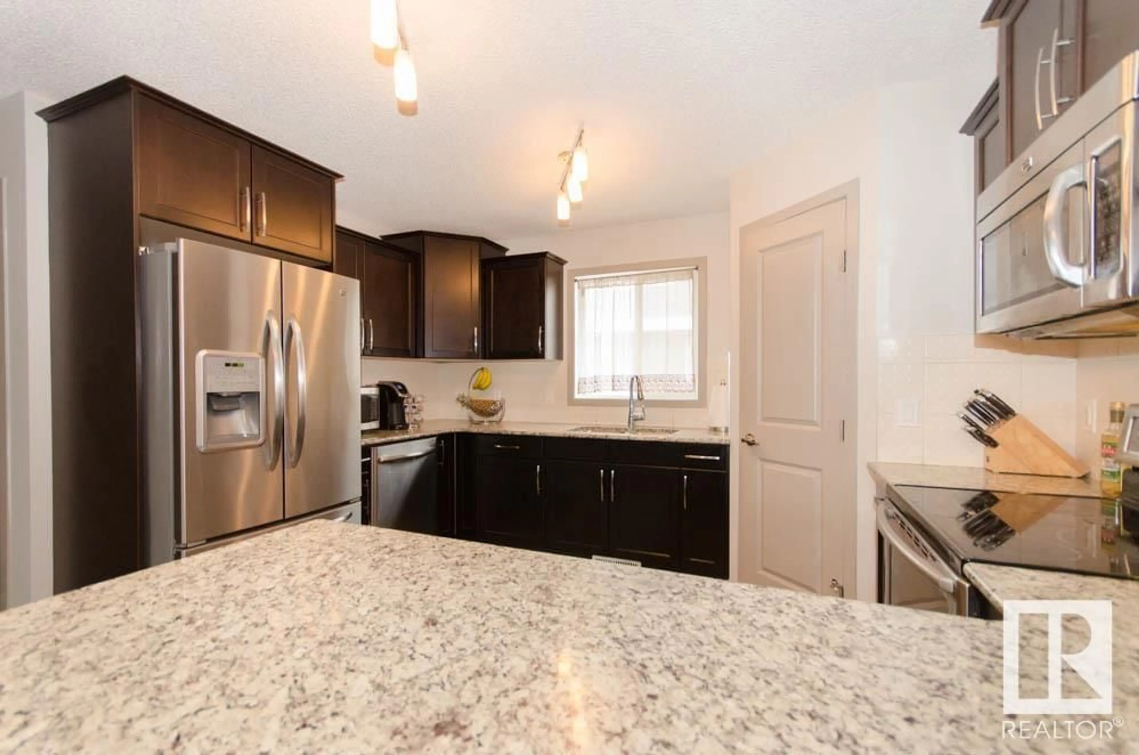 Standard kitchen for #45 1816 RUTHERFORD RD SW, Edmonton Alberta T6W2K6